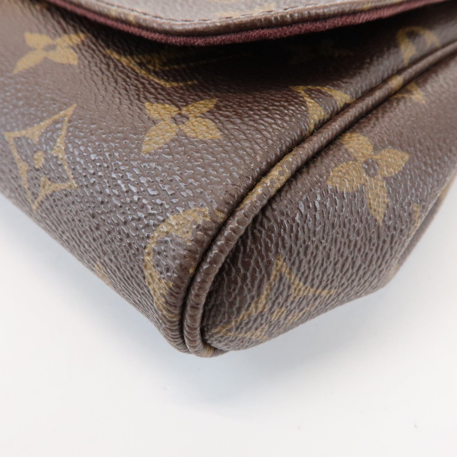 Louis Vuitton Monogram Favorite MM Shoulder Bag Brown M40718