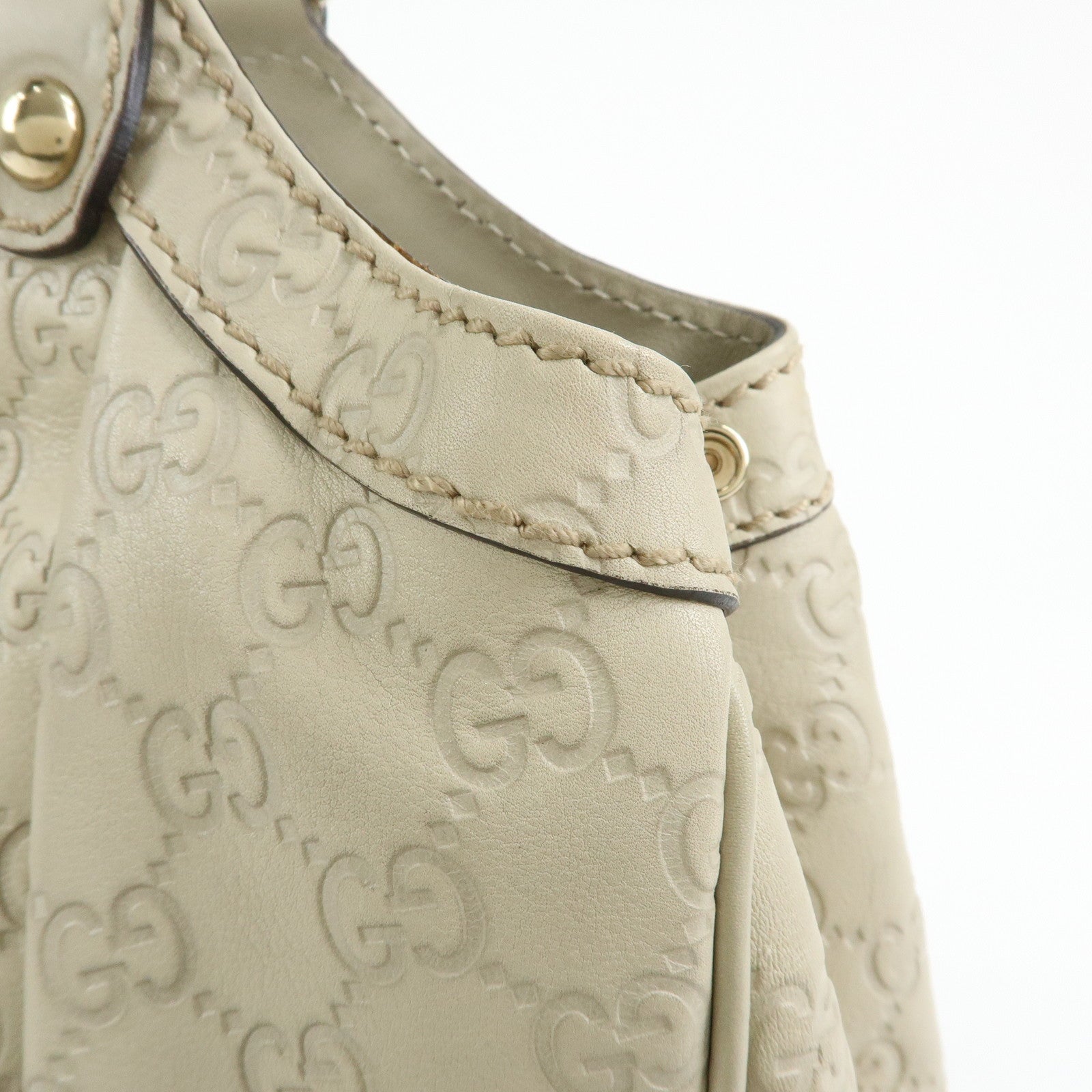 GUCCI Sukey Interlocking G Guccissima Leather Hand Bag Ivory 211944