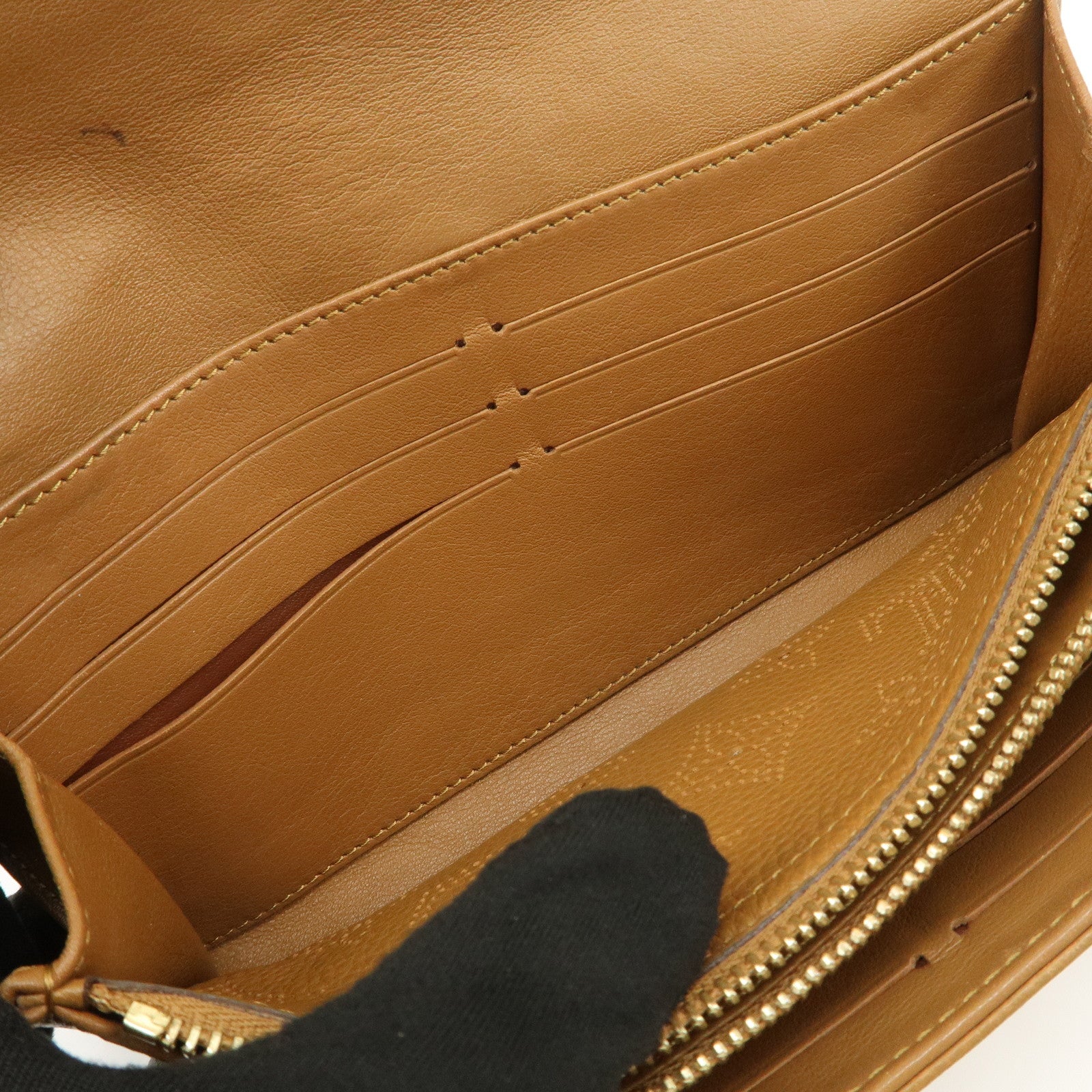 Louis Vuitton Monogram Mahina Portefeuille Iris Wallet M58140