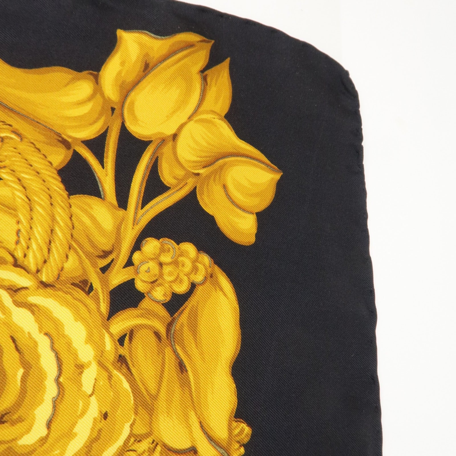 CHANEL Silk 100% Flower Chain Print Scarf Black Gold