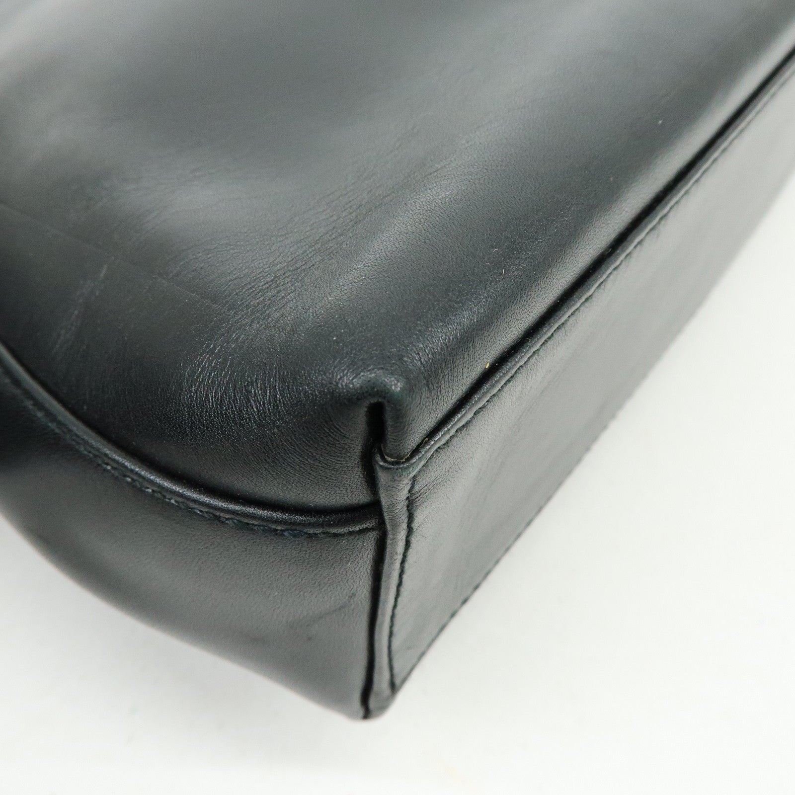 Ferragamo Gancini Leather Shoulder Bag Hand Bag Black