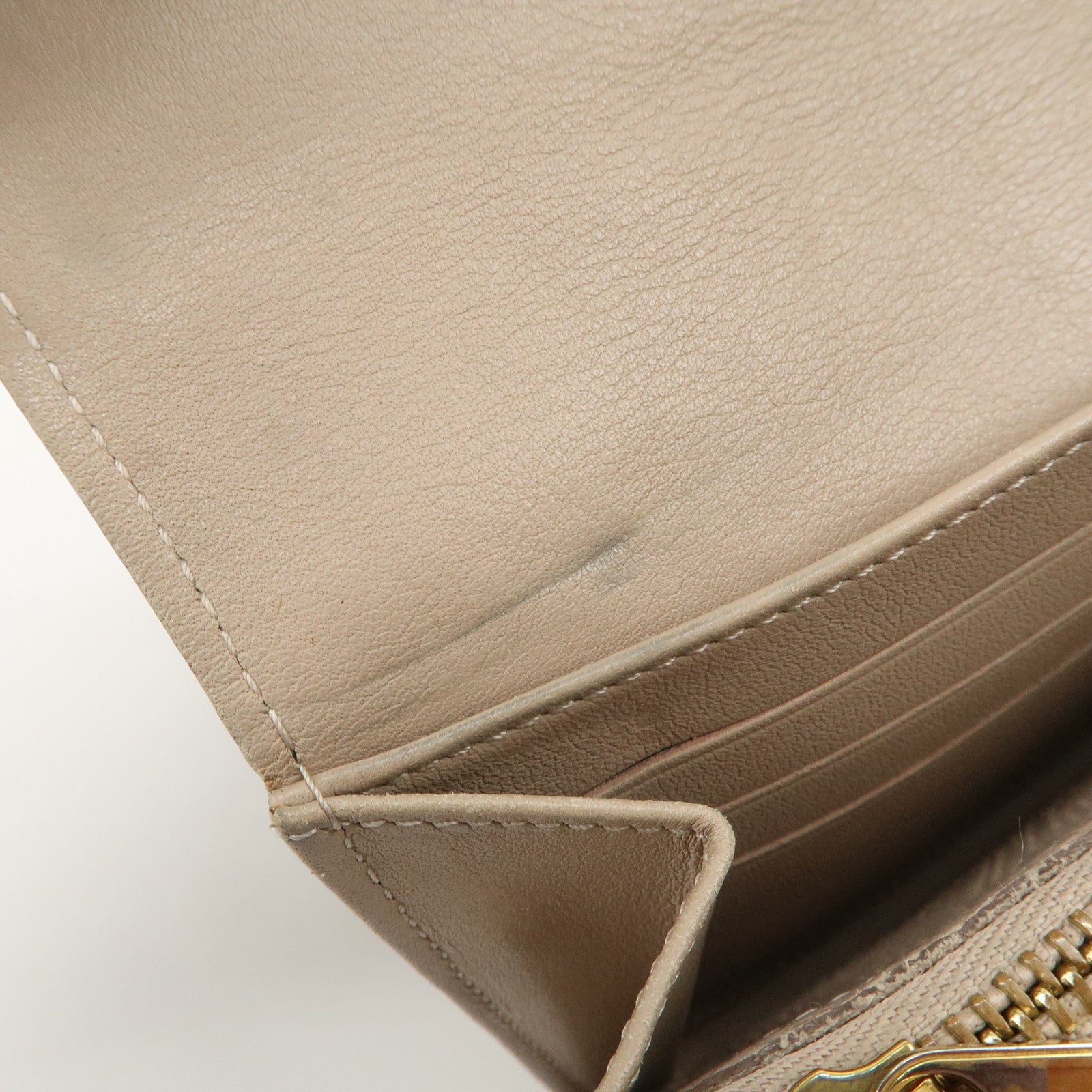 Louis Vuitton Monogram Mahina Portefeuille Iris Long Wallet M58094