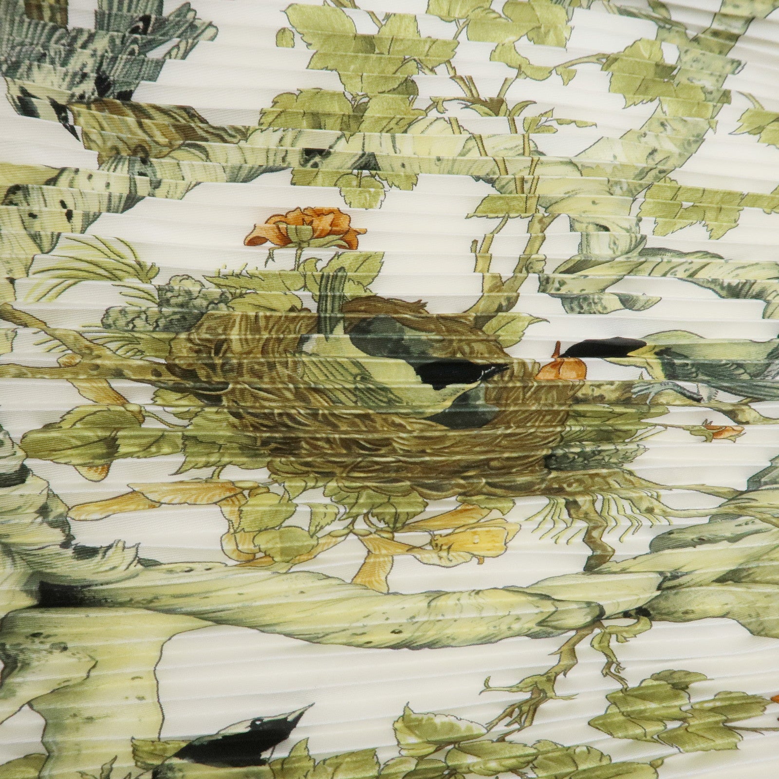 HERMES Carre 90 Silk 100% Pleats AU COEUR DES BOIS Scarf White