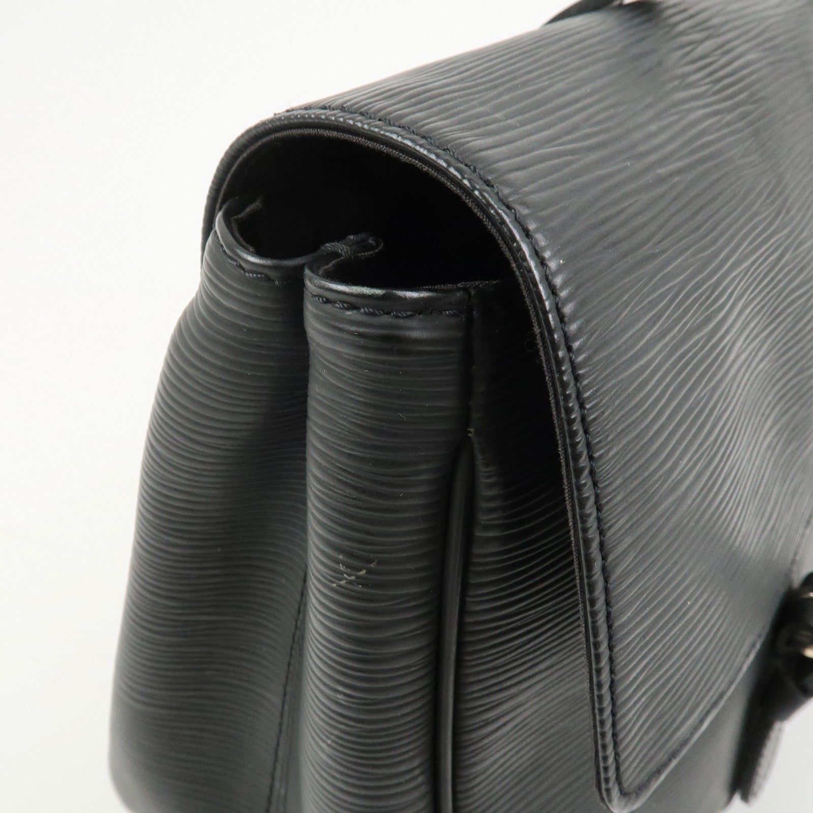 Louis Vuitton Epi Segur MM Shoulder Bag Hand Bag Noir M58862