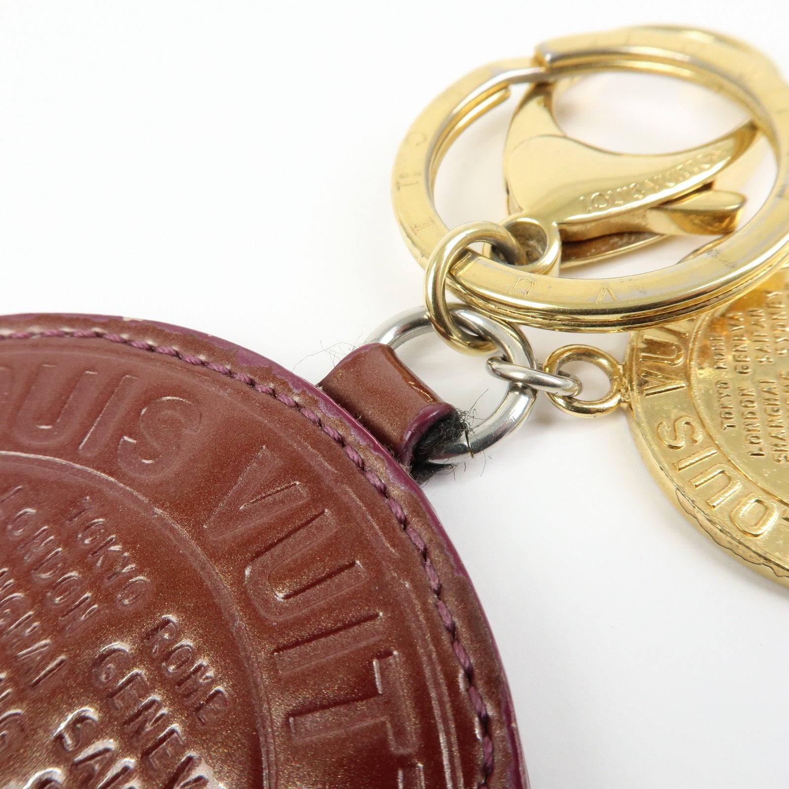 Louis Vuitton Vernis Leather Porte Cles Rond T&B Key Charm M93604