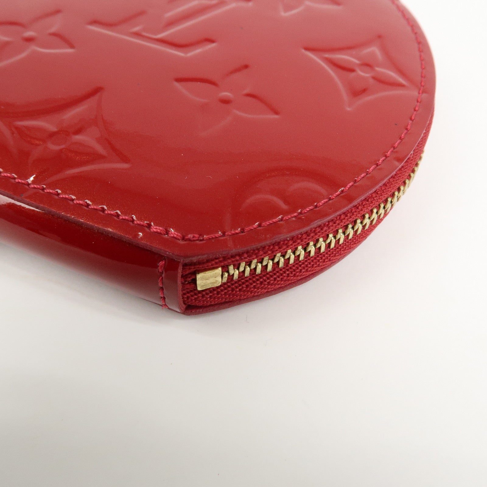 Louis Vuitton Monogram Vernis Vernis Leather Pomme d'Amour M9141M