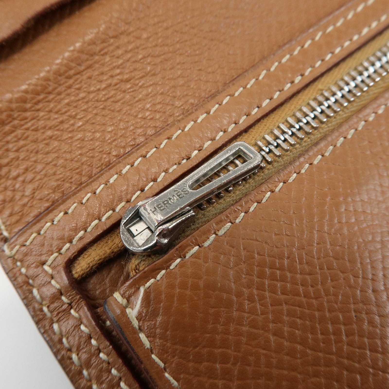 HERMES Béarn Classic Leather Long Wallet Chevrelle Gold