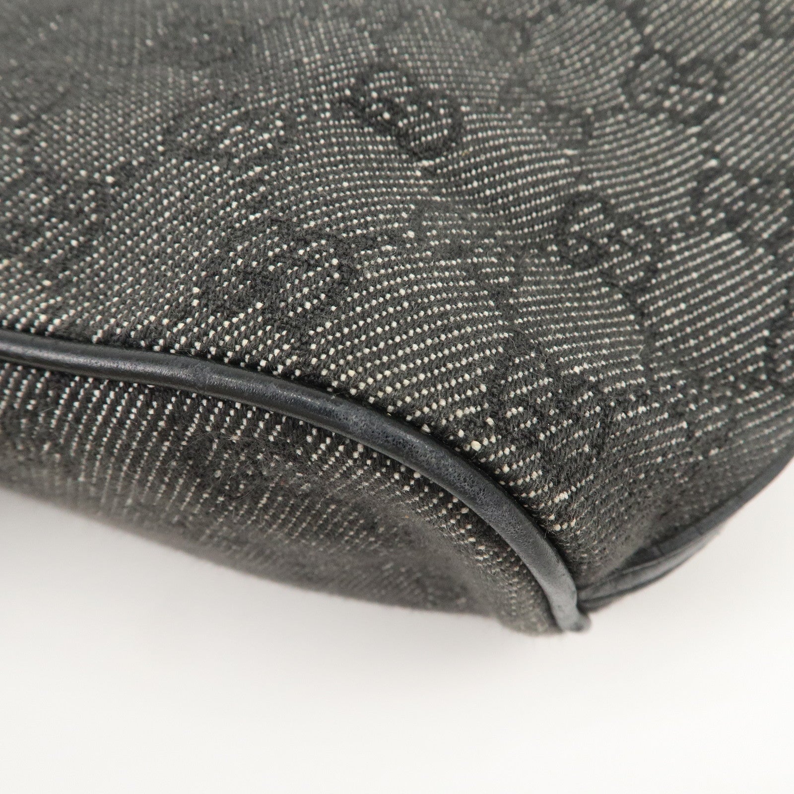 GUCCI Boat Bag GG Canvas Leather Accessory Poach Hand Bag 07198