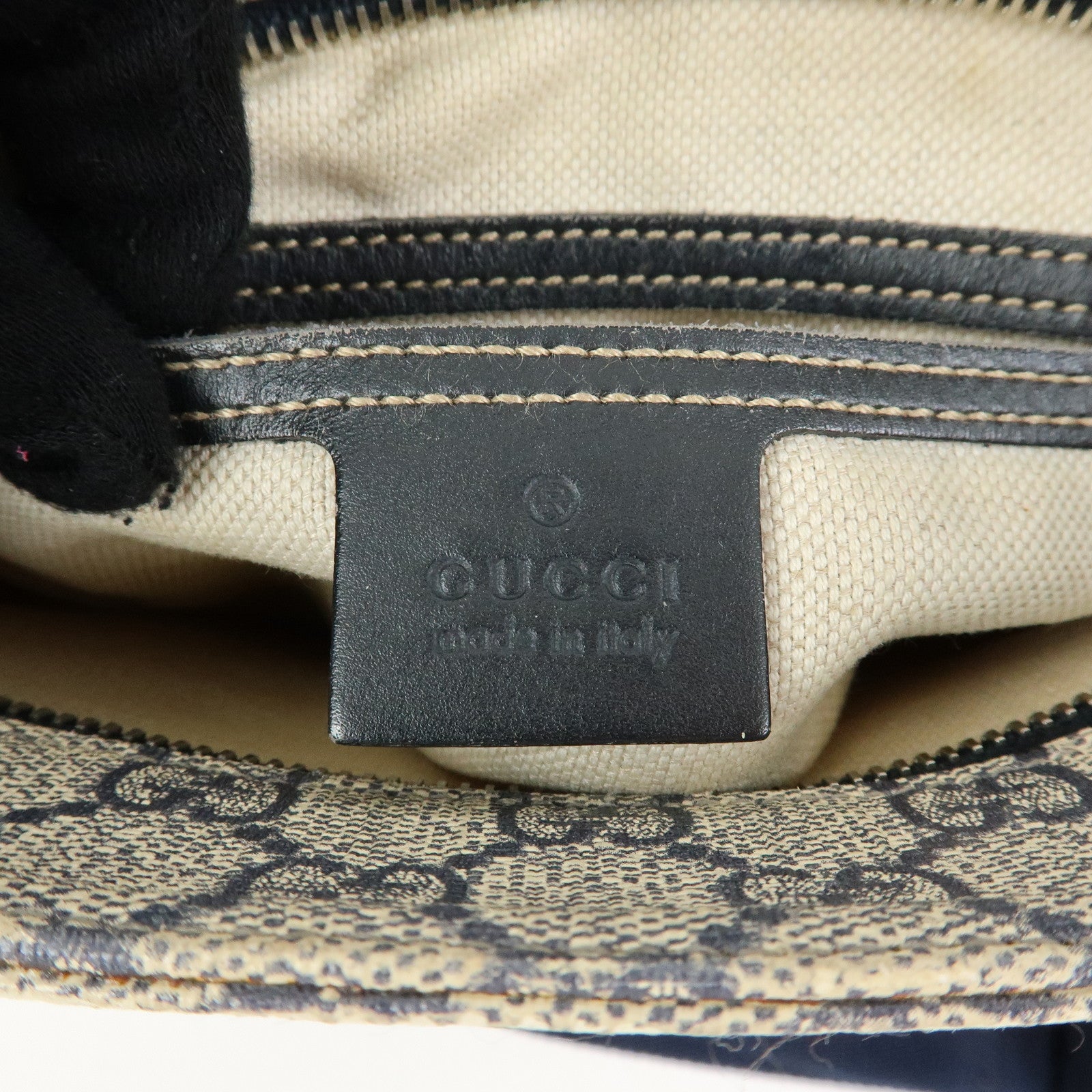GUCCI GG Supreme Leather Shoulder Bag Crossbody Bag Beige 201538