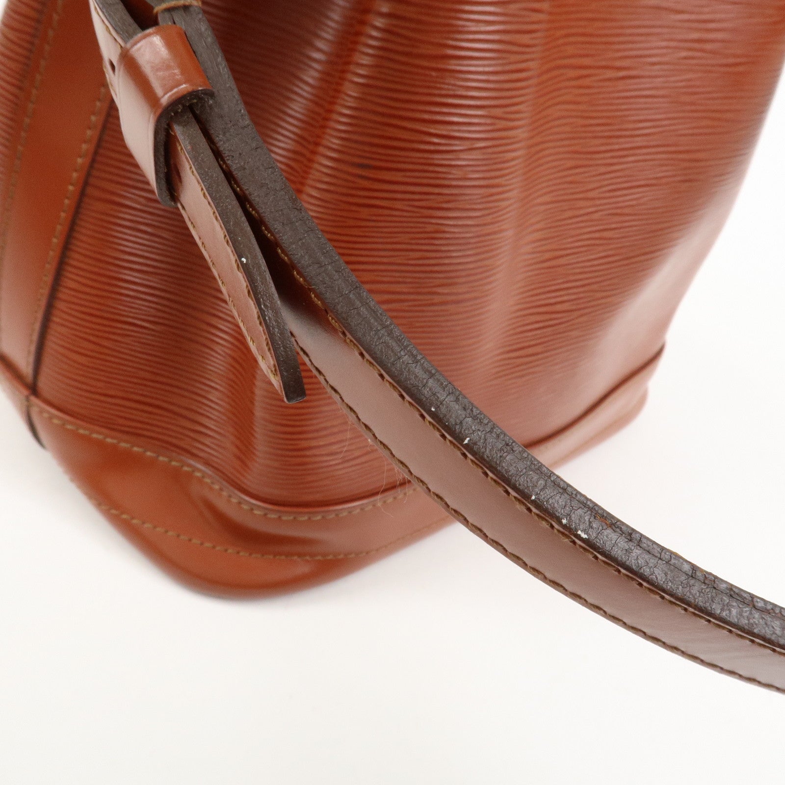 Louis Vuitton Epi Noe Leather Shoulder Bag Kenya Brown M44003