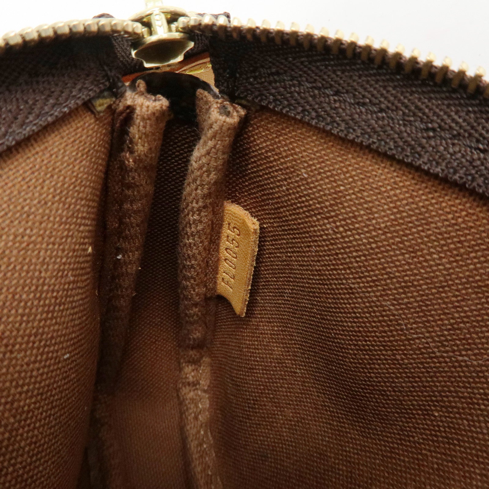 Louis Vuitton Monogram Mini Pochette Accessoires Hand Bag M58009
