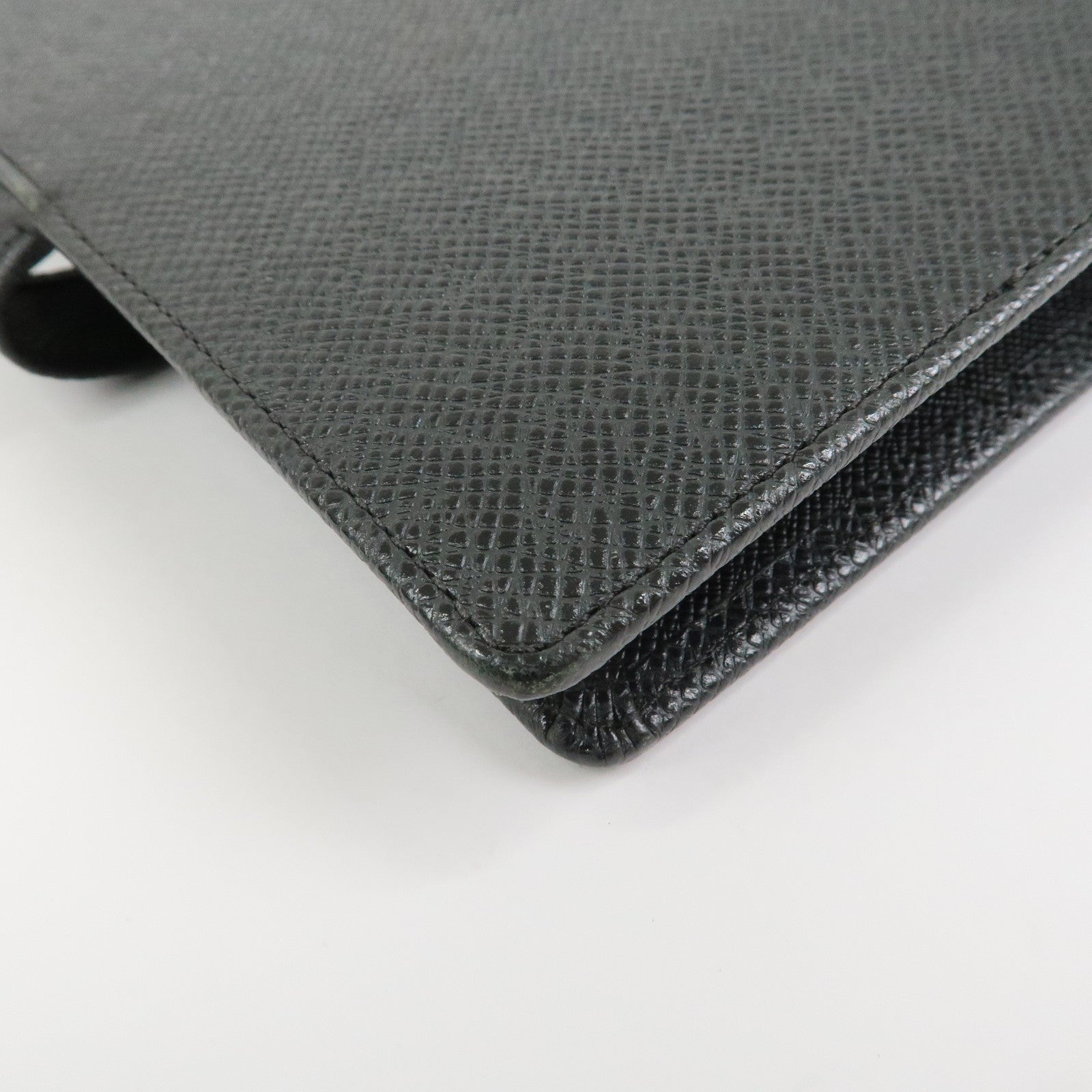 Louis Vuitton Taiga Leather Agenda MM Planner Cover Ardoise R20222