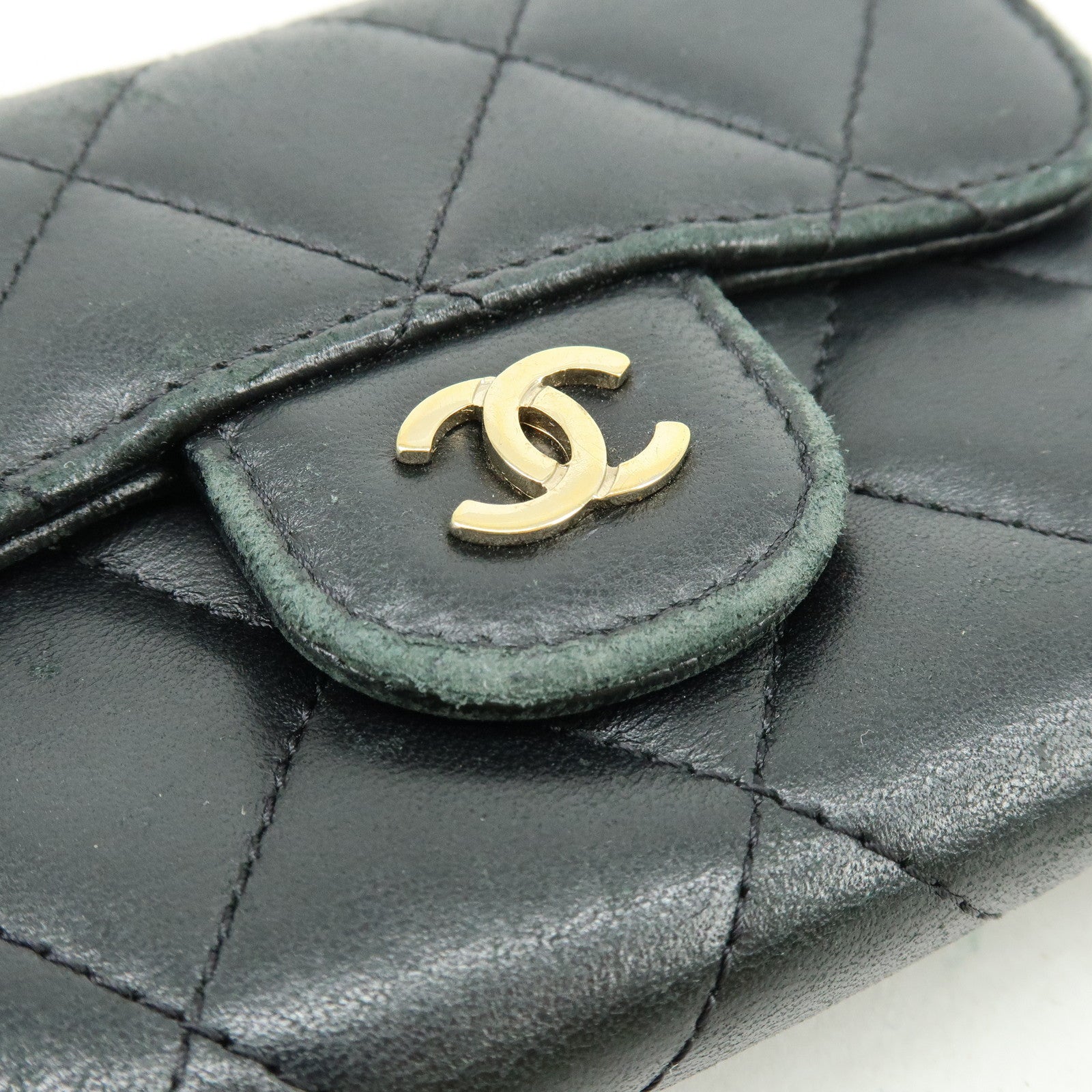 CHANEL COCO Mark Lambskin Matelasse Compact Wallet Black
