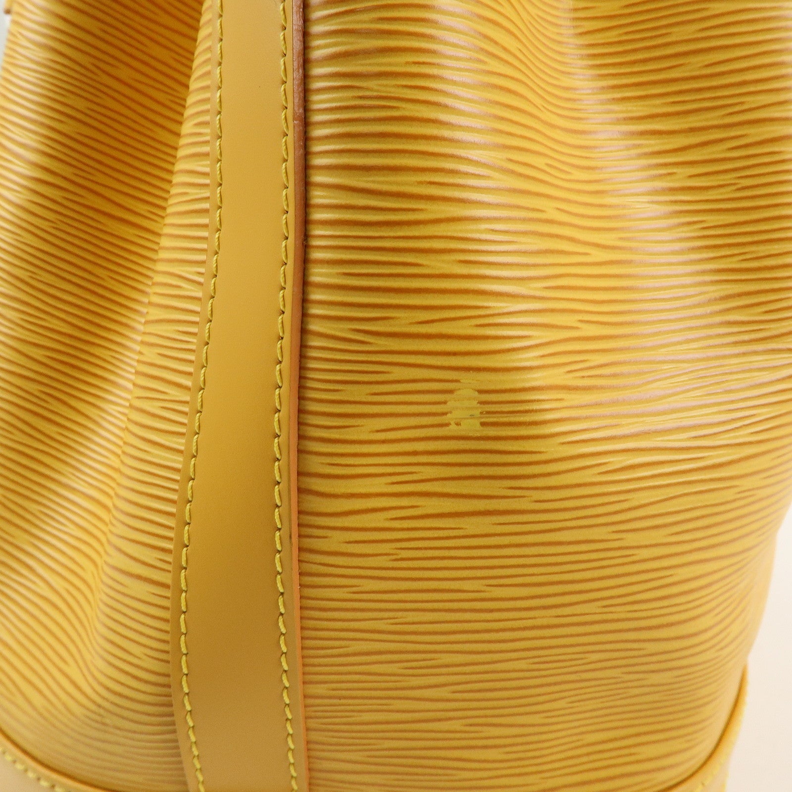 Louis Vuitton Epi Noe Leather Shoulder Bag Tassili Yellow M44009