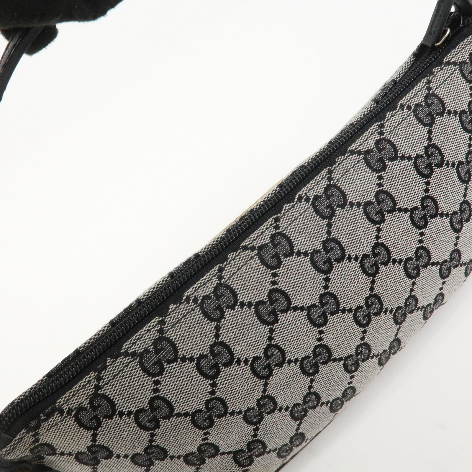 GUCCI Boat Bag GG Canvas Leather Accessory Pouch Hand Bag 039.1103