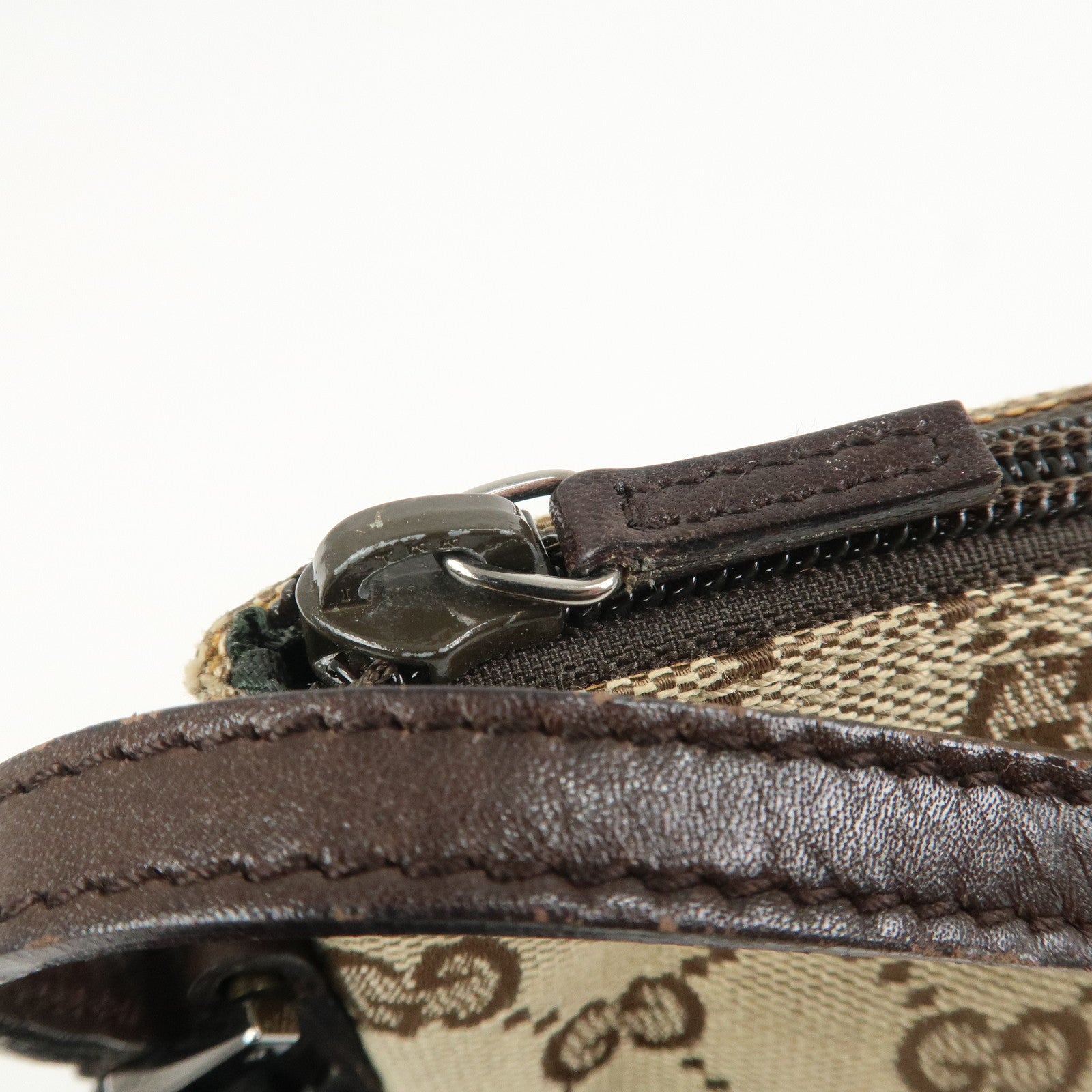 GUCCI Boat Bag GG Canvas Leather Hand Bag Pouch Beige Brown 07198