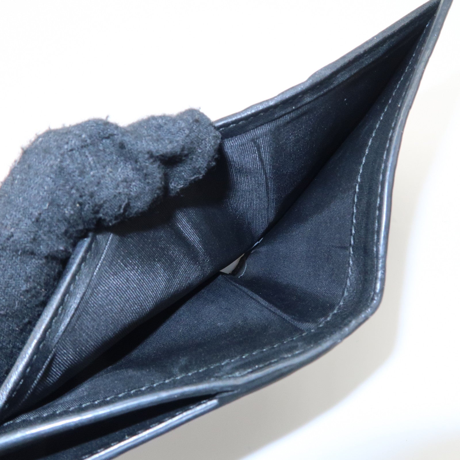 GUCCI Micro Guccissima Leather Compact Bi-fold Wallet Black 544475 Used