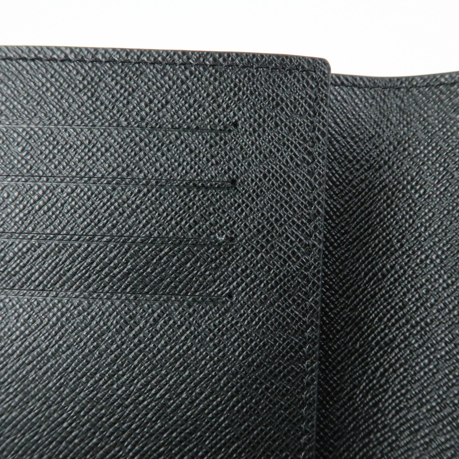 Louis Vuitton Monogram Eclipse Couverture de Passeport NM M64501