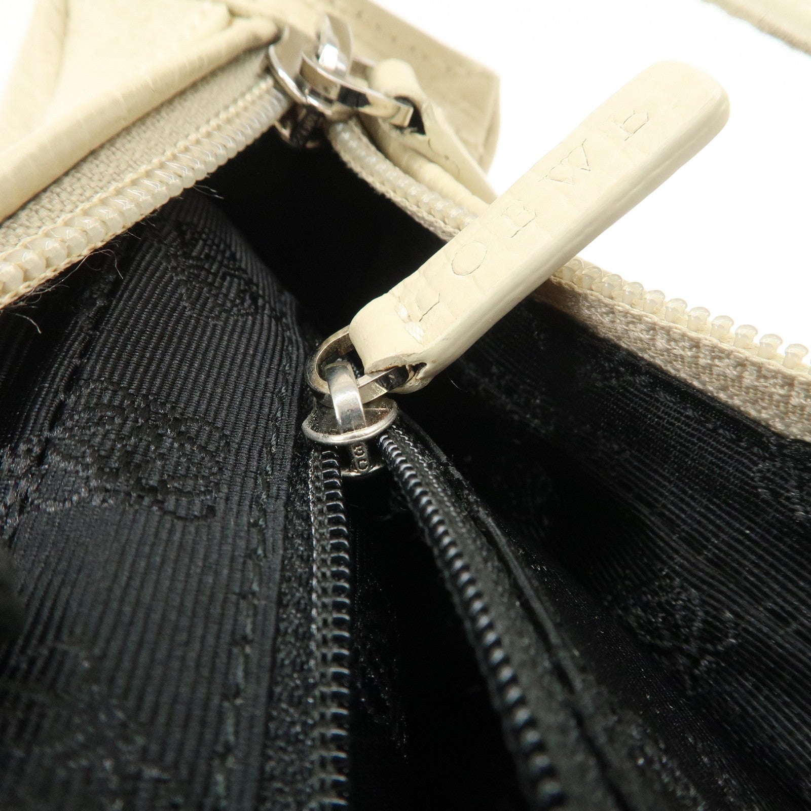 LOEWE Leather Shoulder Bag Ivory Silver Hardware Used