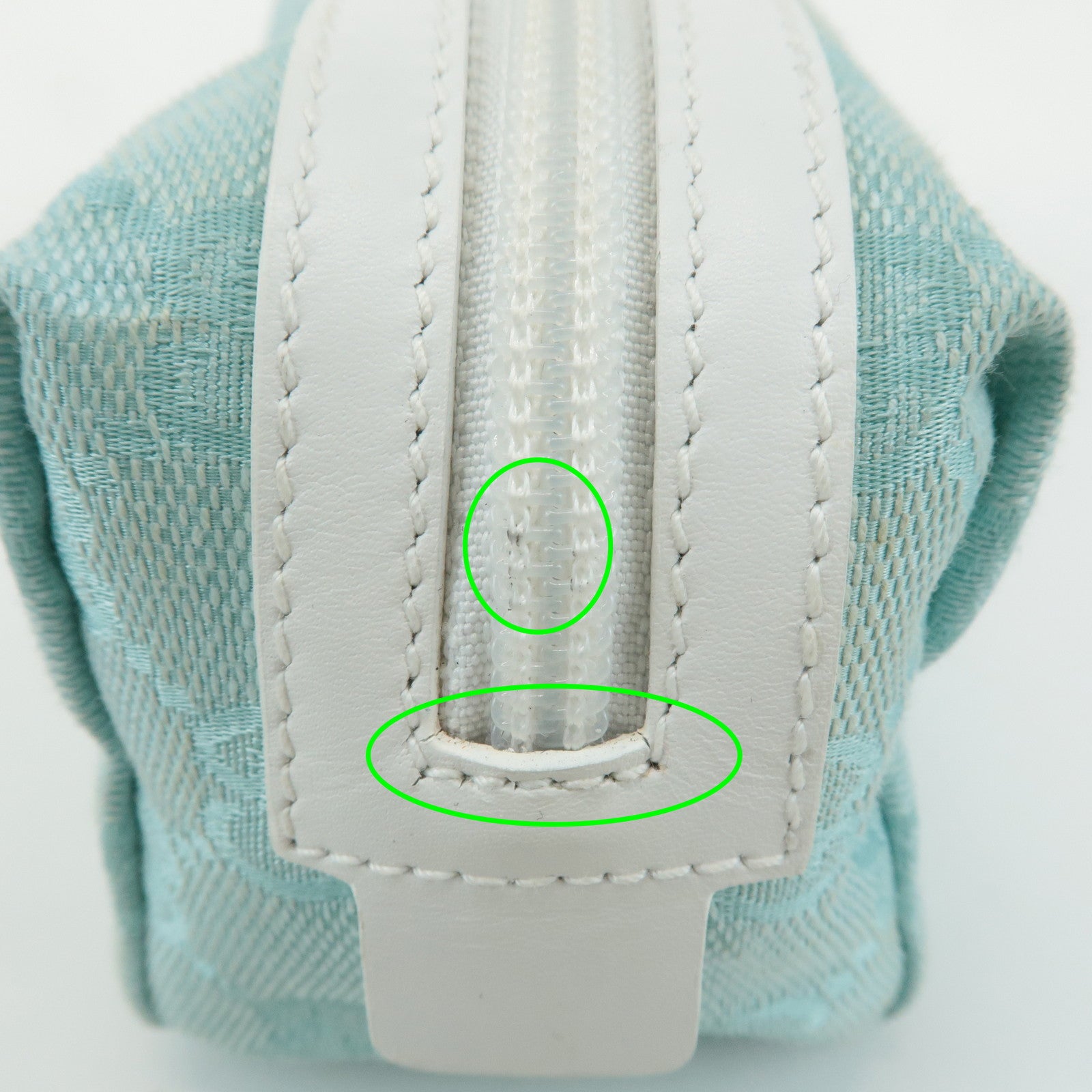 GUCCI Set of 2 GG Canvas Leather Cosmetic pouch 039.1113/29596 Used