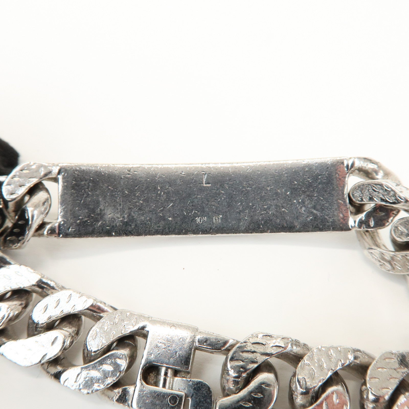 Louis Vuitton Metal Bracelet Montaigne Silver M66119