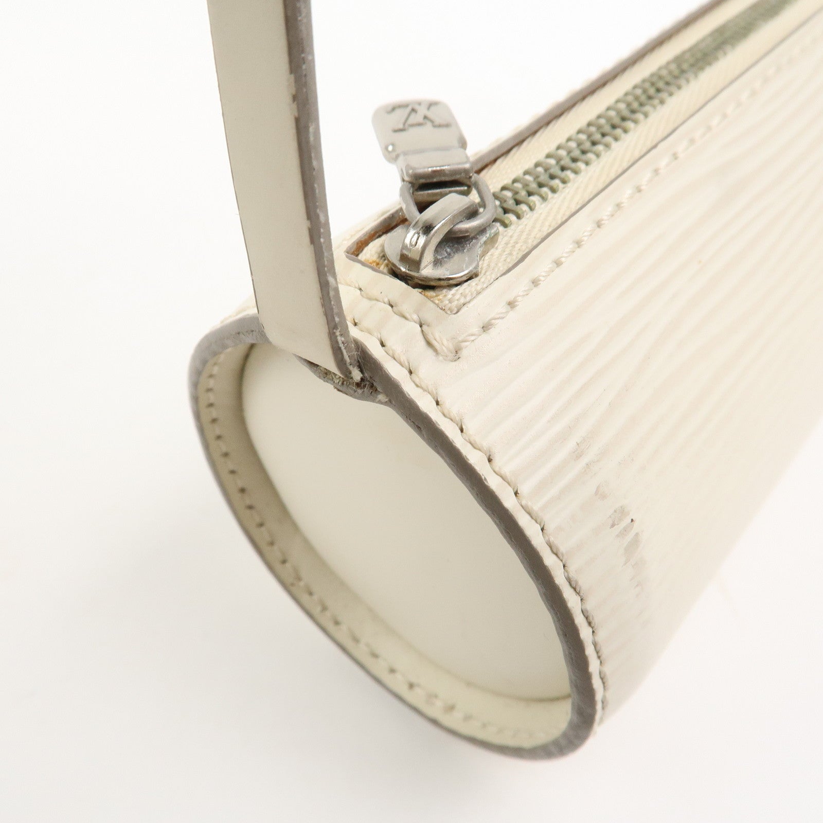 Louis Vuitton Epi Leather Mini Pouch For Soufflot Bag Yvoire White