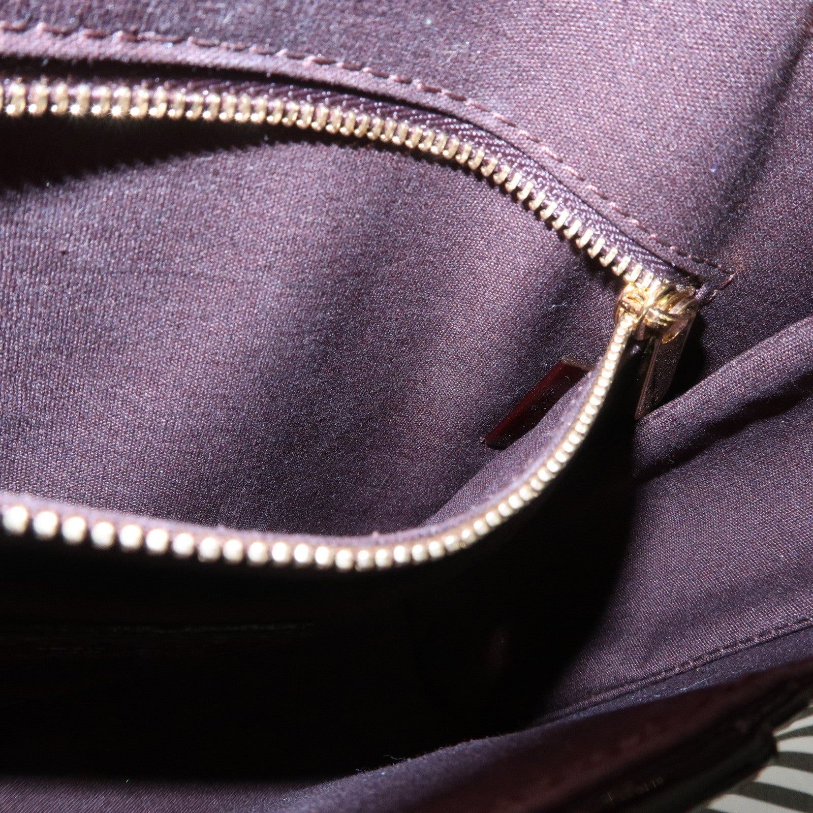 Louis Vuitton Monogram Vernis Leather Vermont Avenue Shoulder Bag