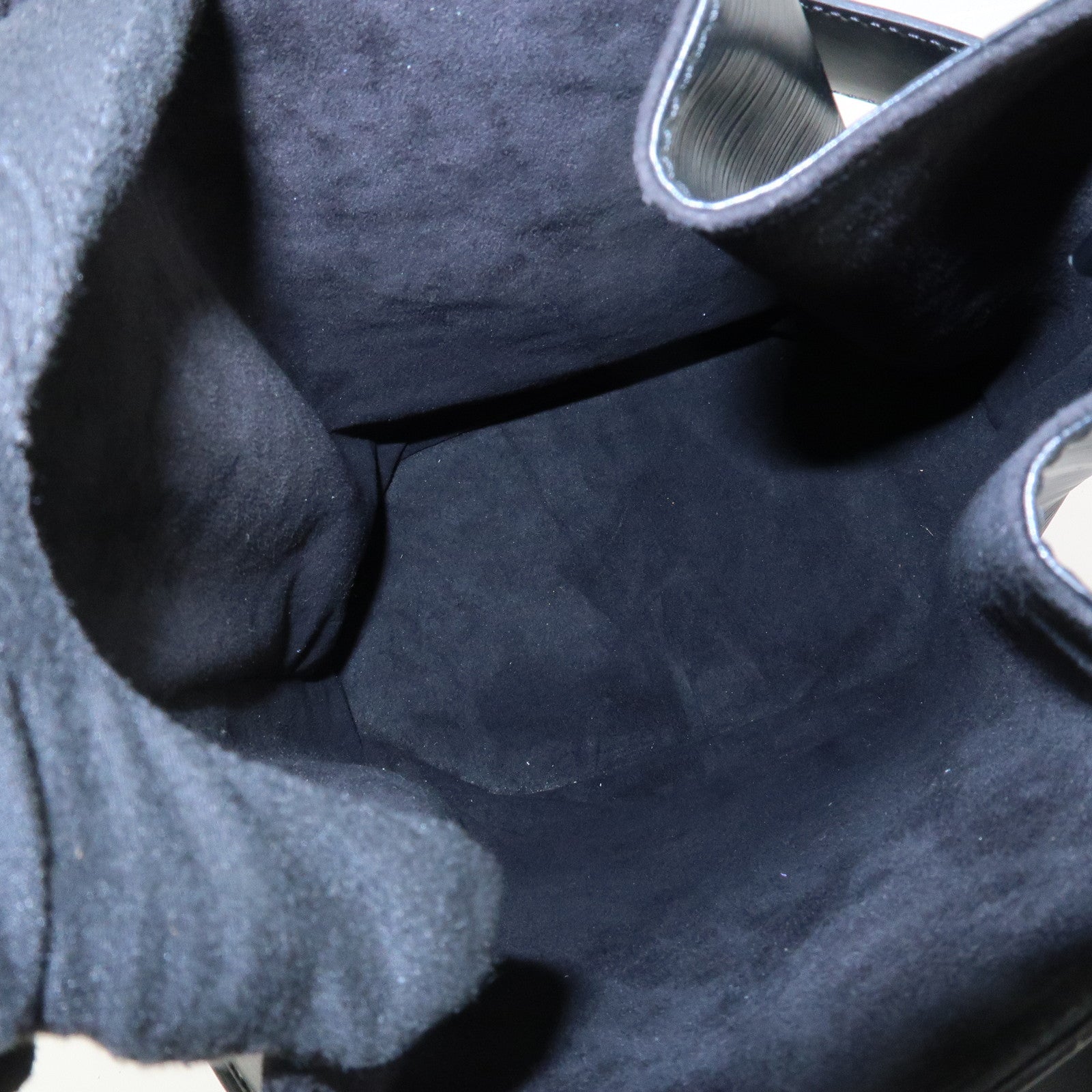 Louis Vuitton Epi Leather Sac D'epaule PM Bucket Bag Black M80157