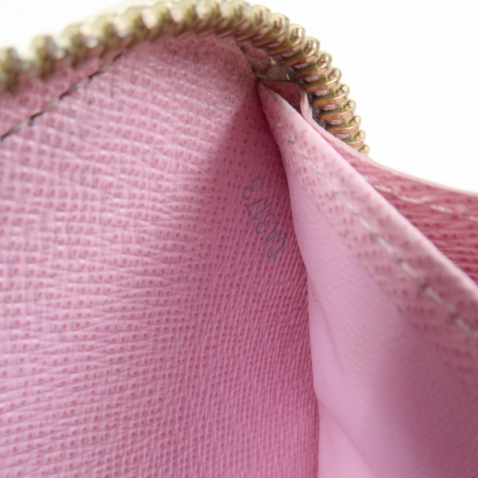 Louis Vuitton Monogram Multicolor Round Zippy Wallet Blanc M60241