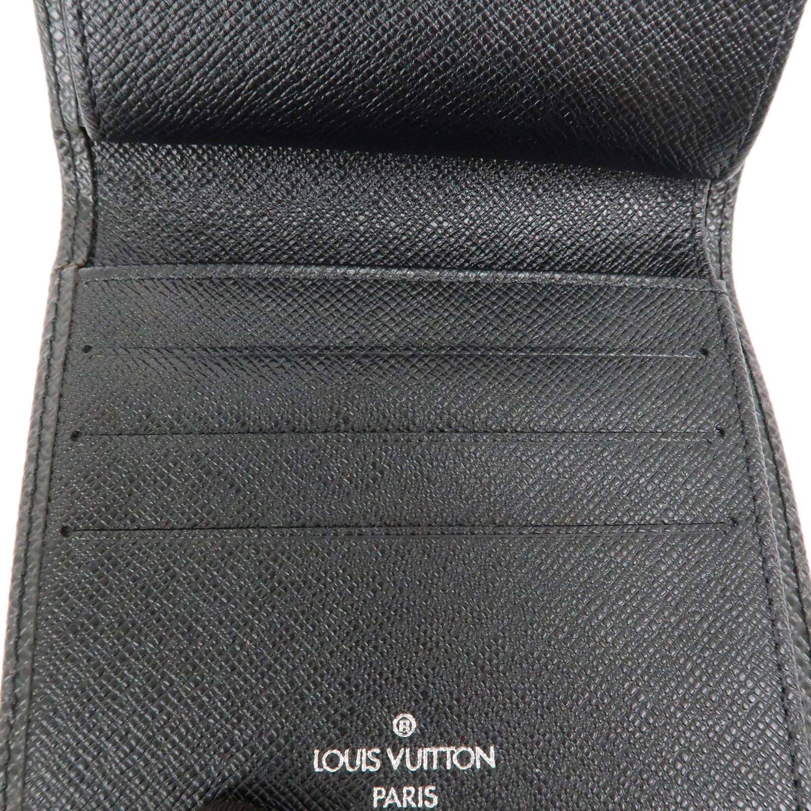 Louis Vuitton Taiga Leather Porte-billet3 Compact Wallet Ardoise MI0016