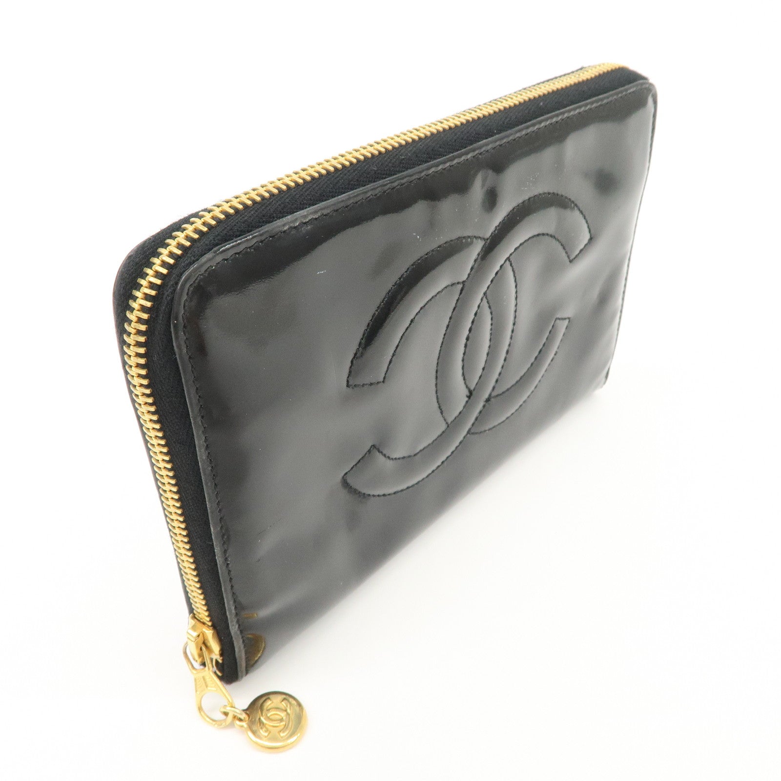 CHANEL Patent Leather Round Zippy Long Wallet Black Used