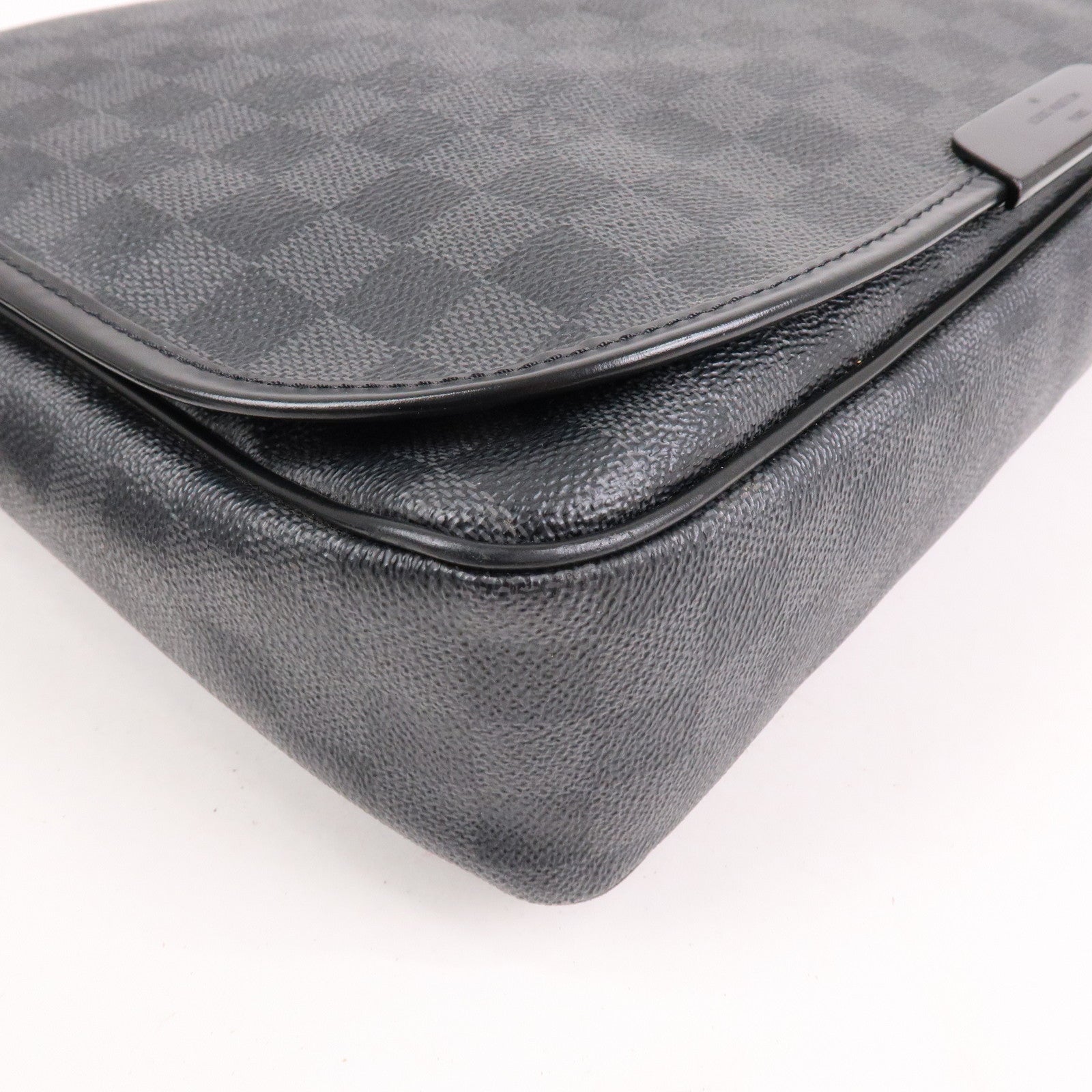 Louis Vuitton Damier Graphite Daniel MM Shoulder Bag N58029