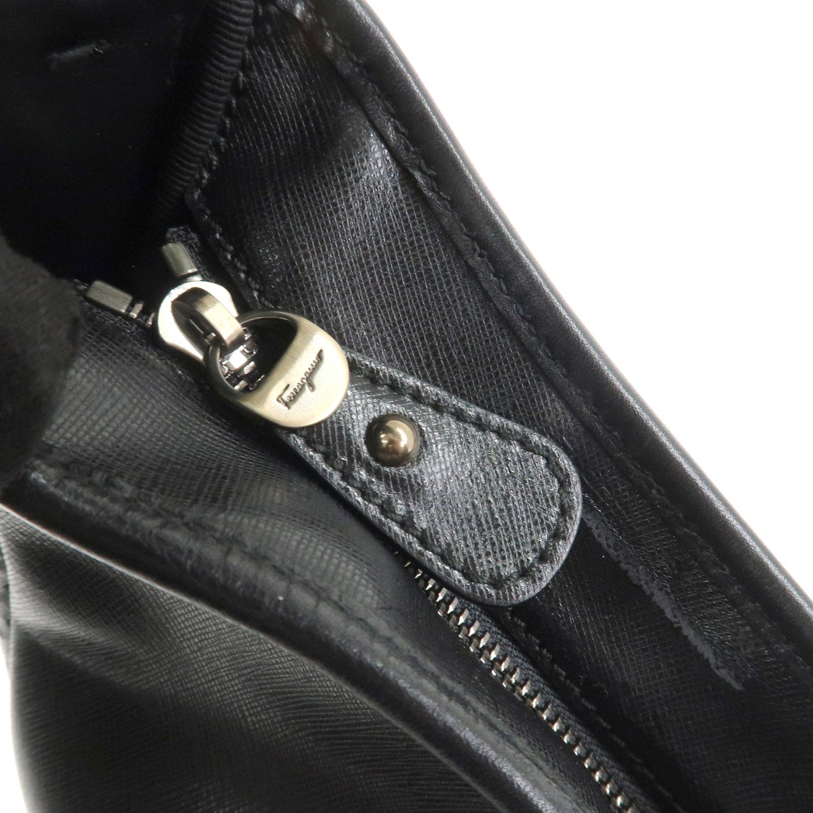 Ferragamo Gancini Leather Shoulder Bag Hand Bag Black EE-21 C660