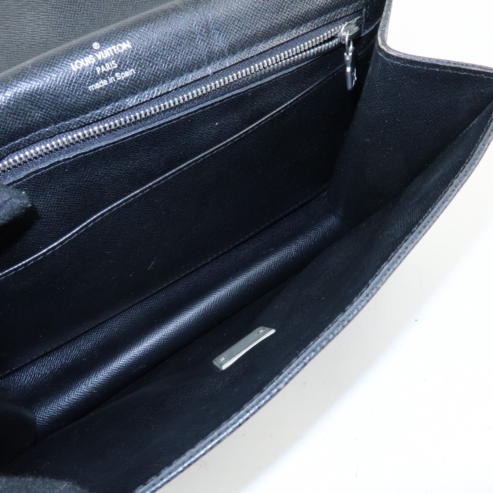 Louis Vuitton Taiga Leather Selenga Clutch Bag Ardoise M30782