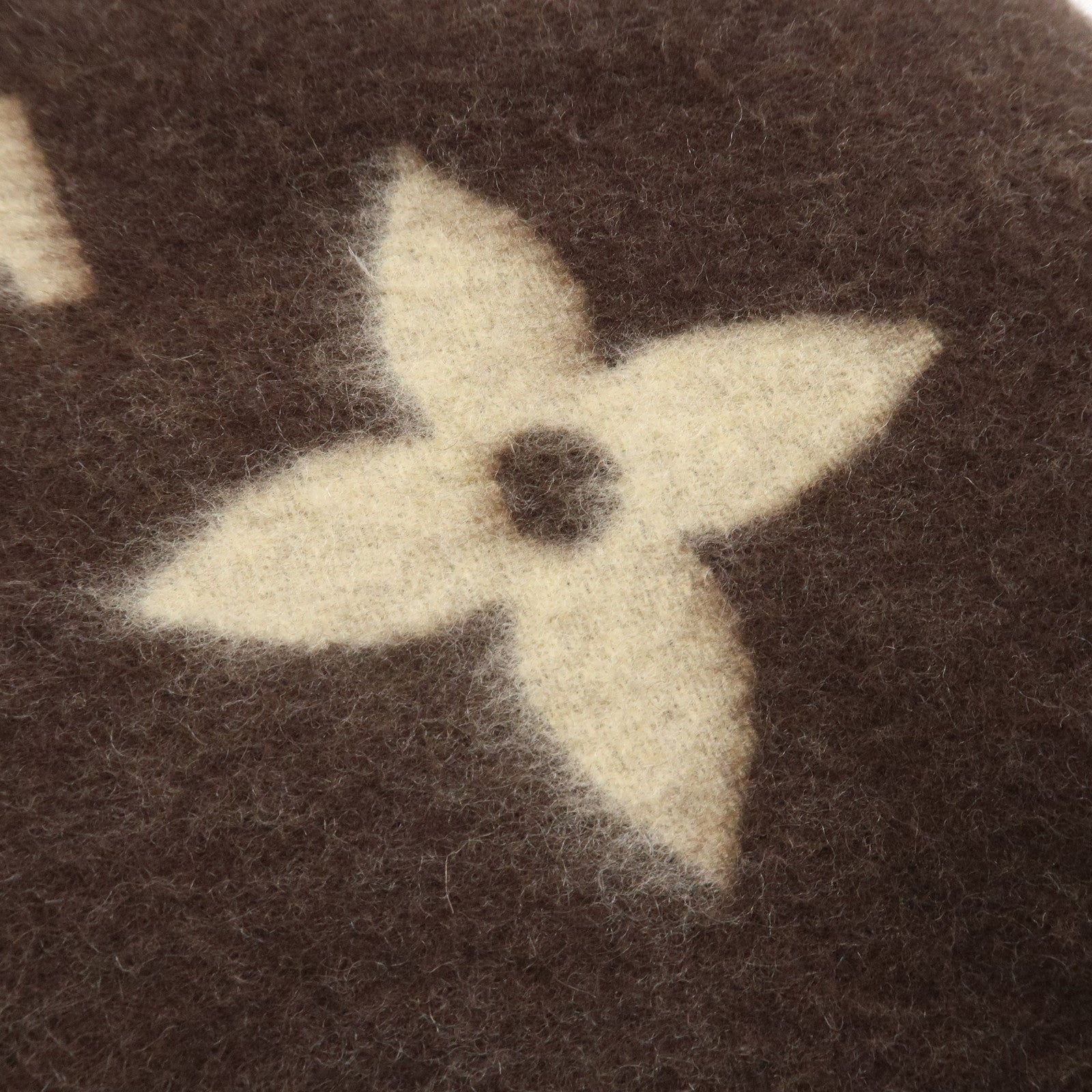 Louis Vuitton Echarpe Reykjavik Cashmere100% Scarf Brown