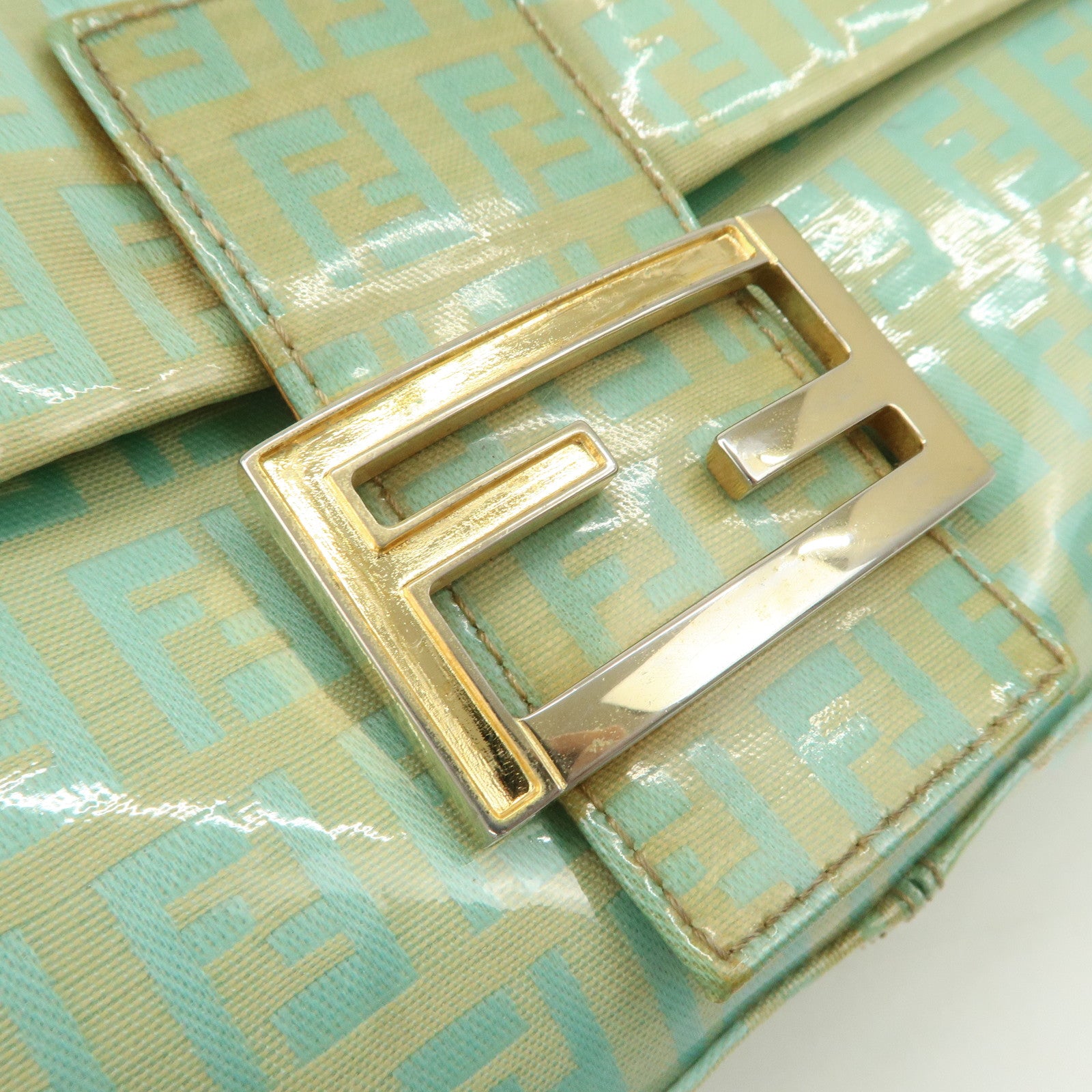 FENDI Zucchino Patent Leather Shoulder bag Beige Light Green Used