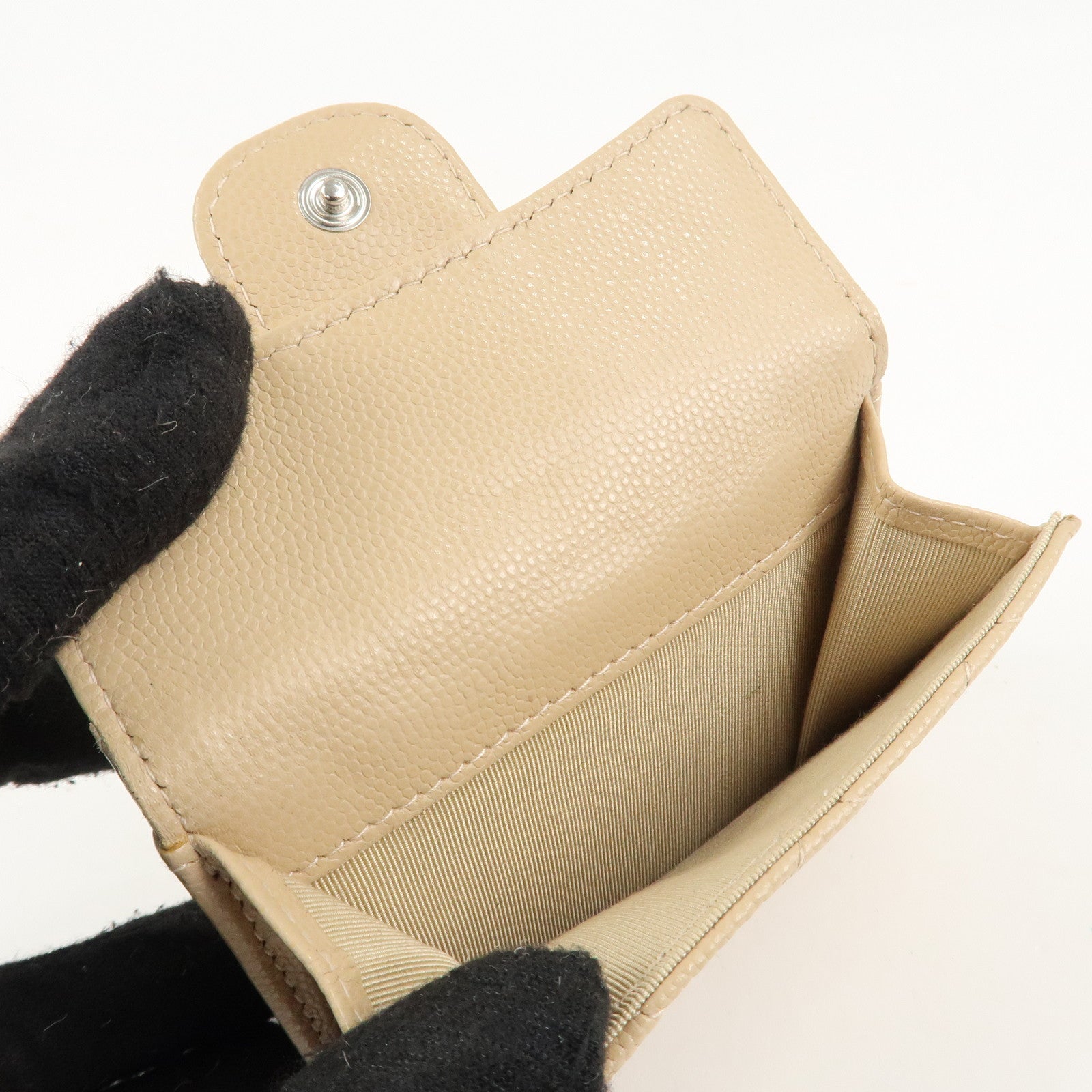 CHANEL Matelasse Cavier Skin Compact Wallet Beige Silver HDW Used