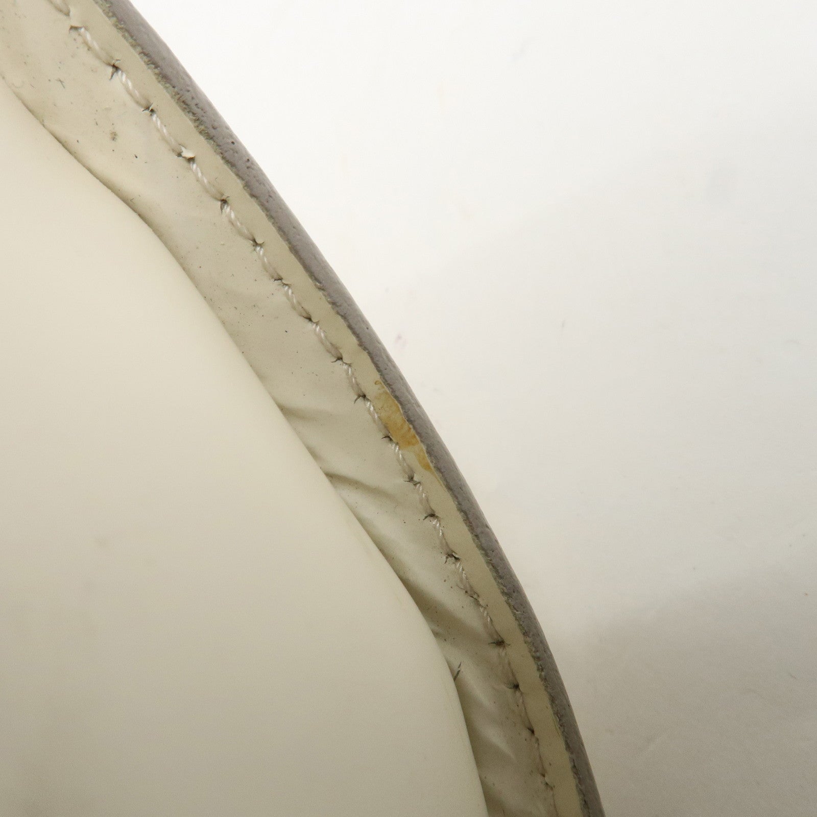 Louis Vuitton Epi Leather Soufflot Shoulder Bag Hand Bag Ivory White Used