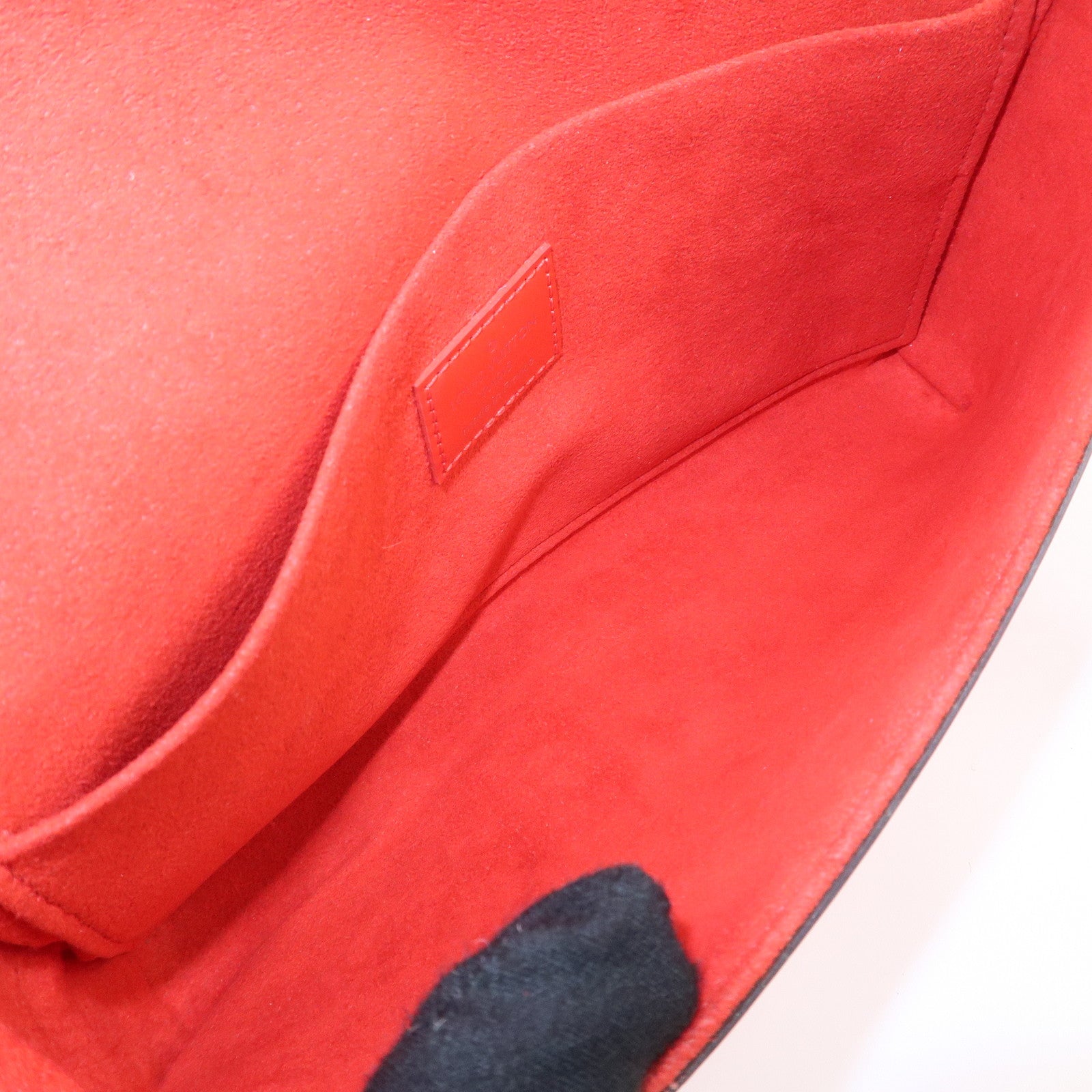 Louis Vuitton Epi Pochette Felicie Chain Shoulder Bag M68629 Used