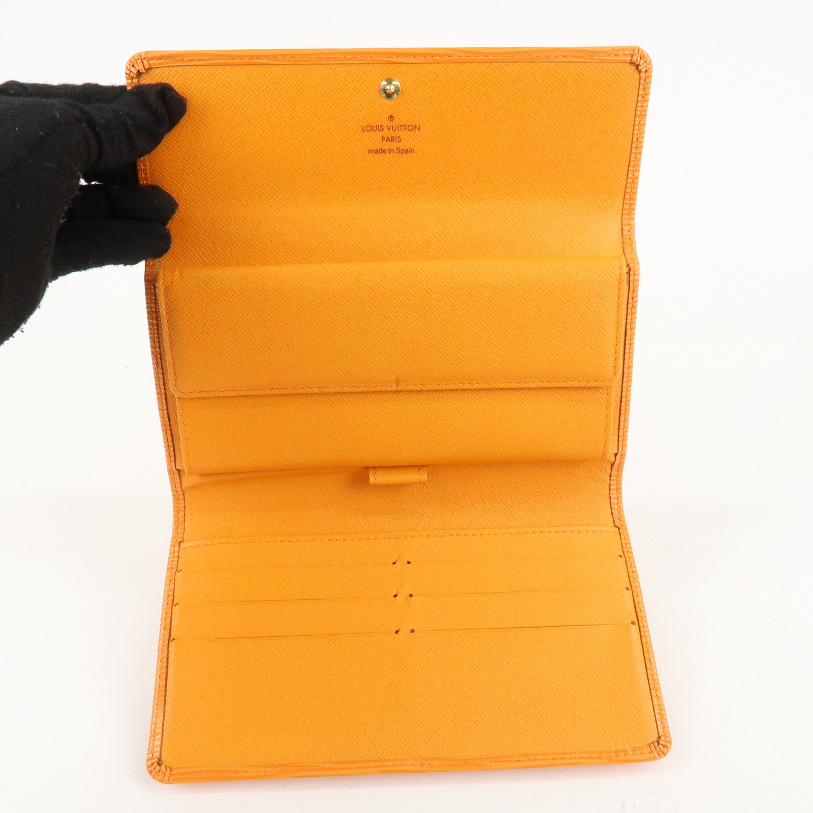 Louis Vuitton Epi Porte Tresor International Mandarin M6338H Used