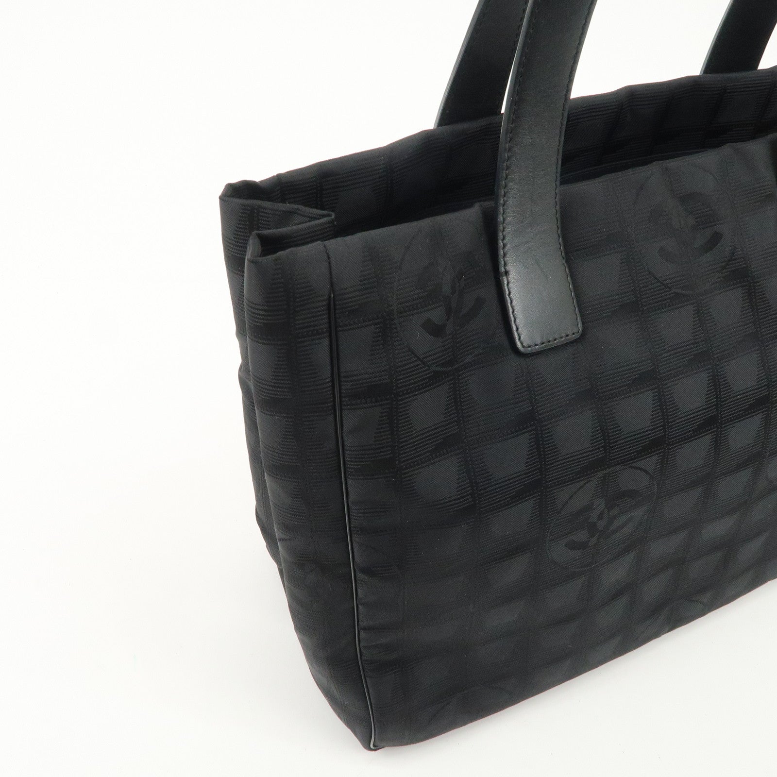 CHANEL New Travel Line Nylon Jacquard Leather Tote Bag A15991 Used