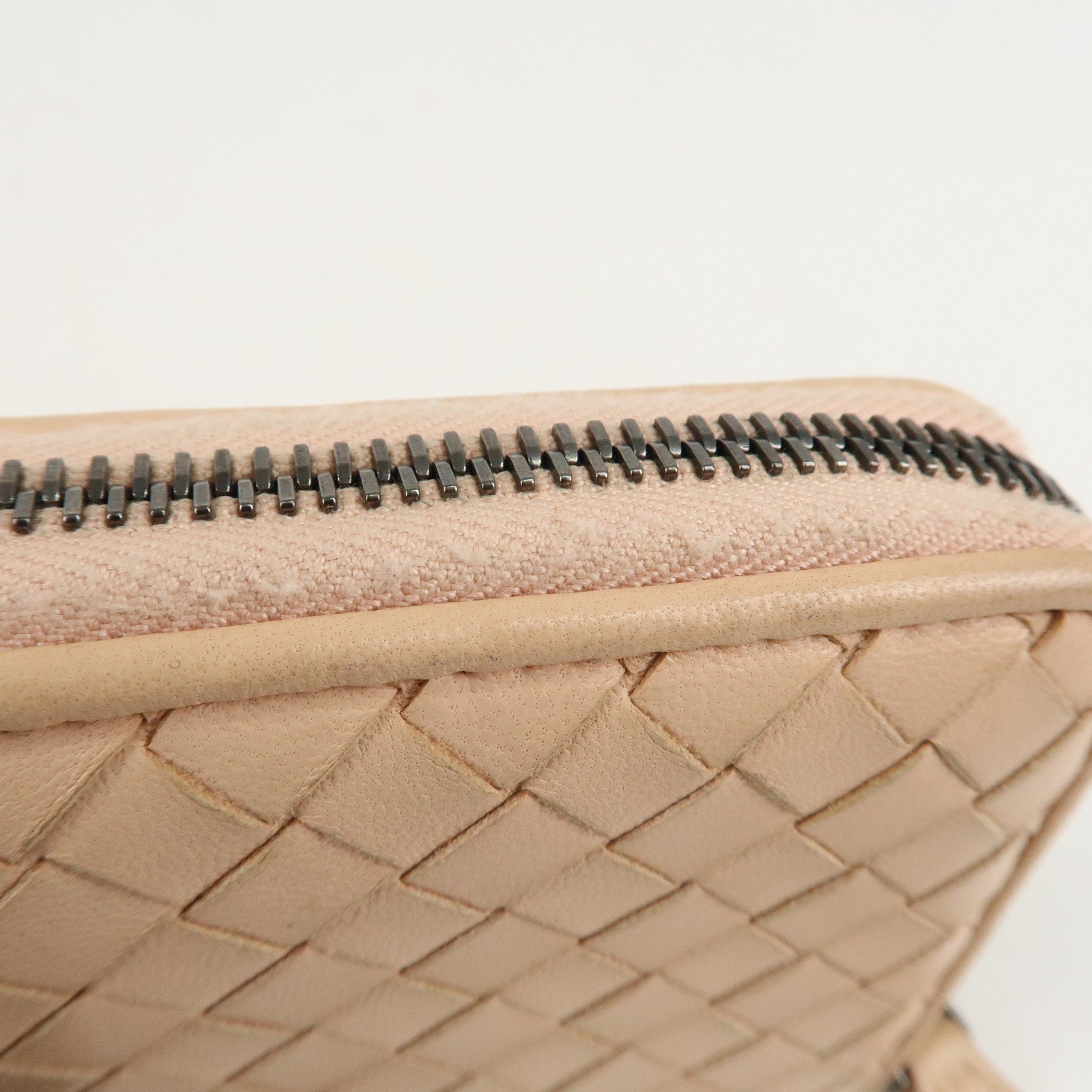 BOTTEGA VENETA Intrecciato Leather Round Zipper Coin Case Used
