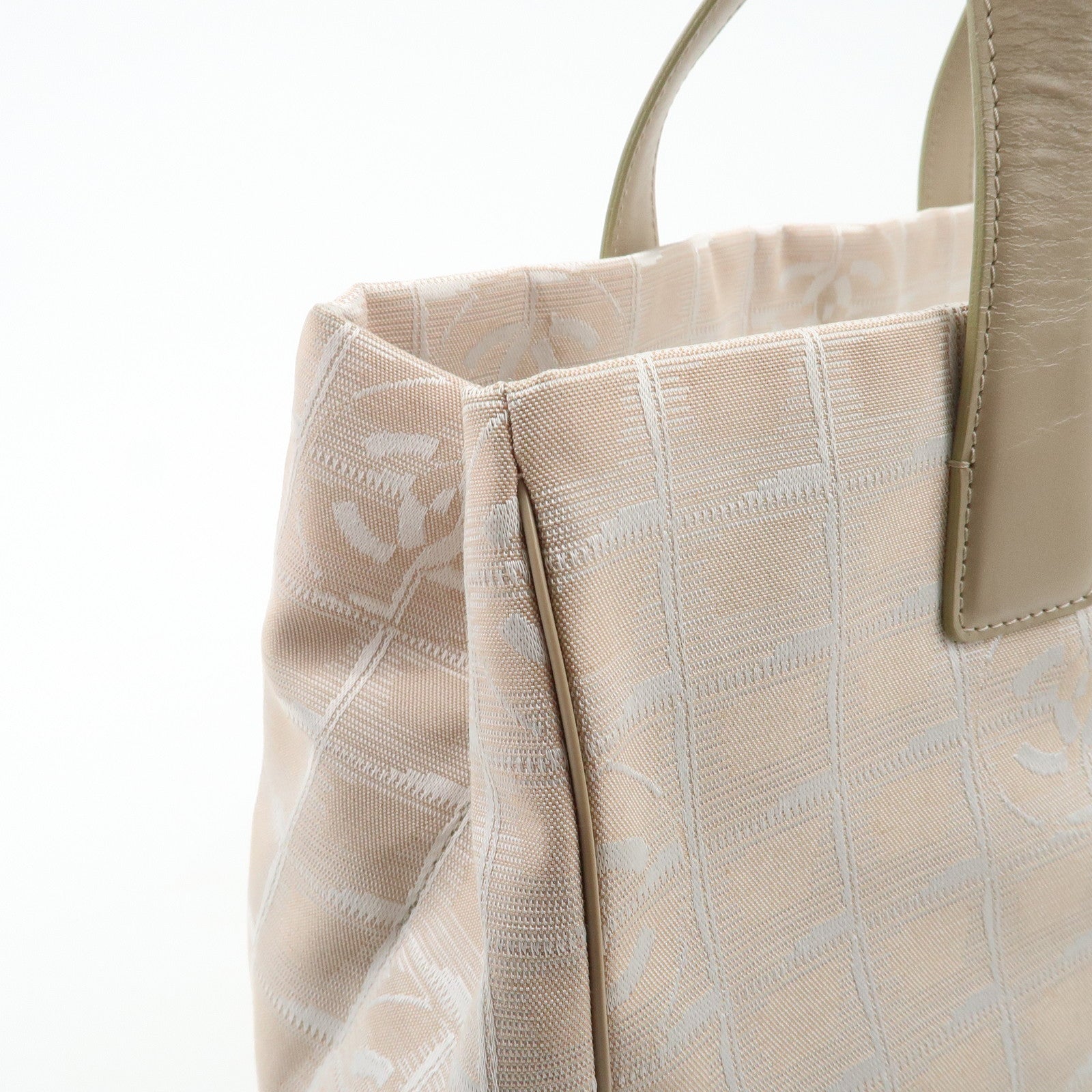 CHANEL New Travel Line Nylon Jacquard Leather Tote Bag Beige A15991 Used