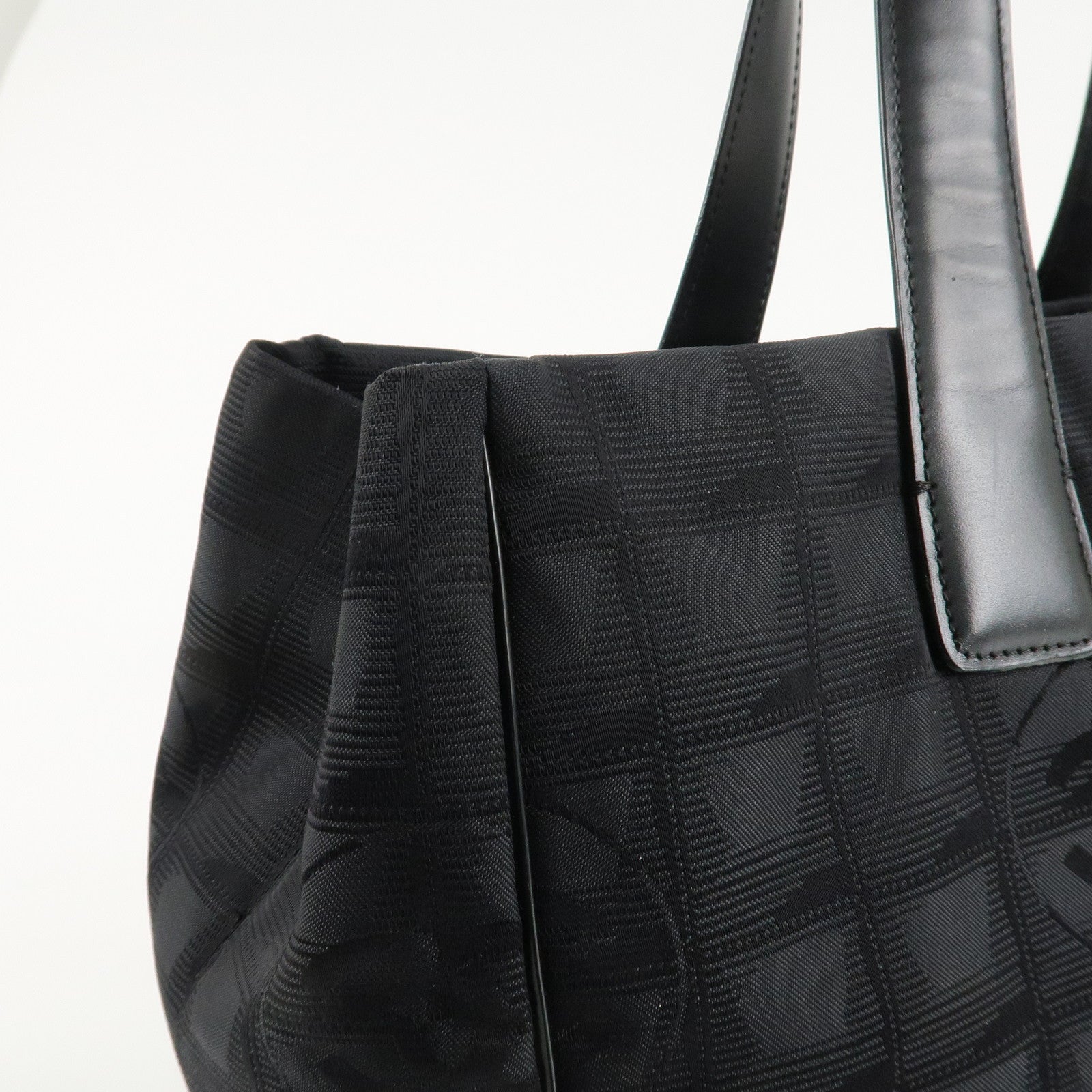 CHANEL New Travel Line Nylon Jacquard Leather Tote Bag MM Black A15991 Used