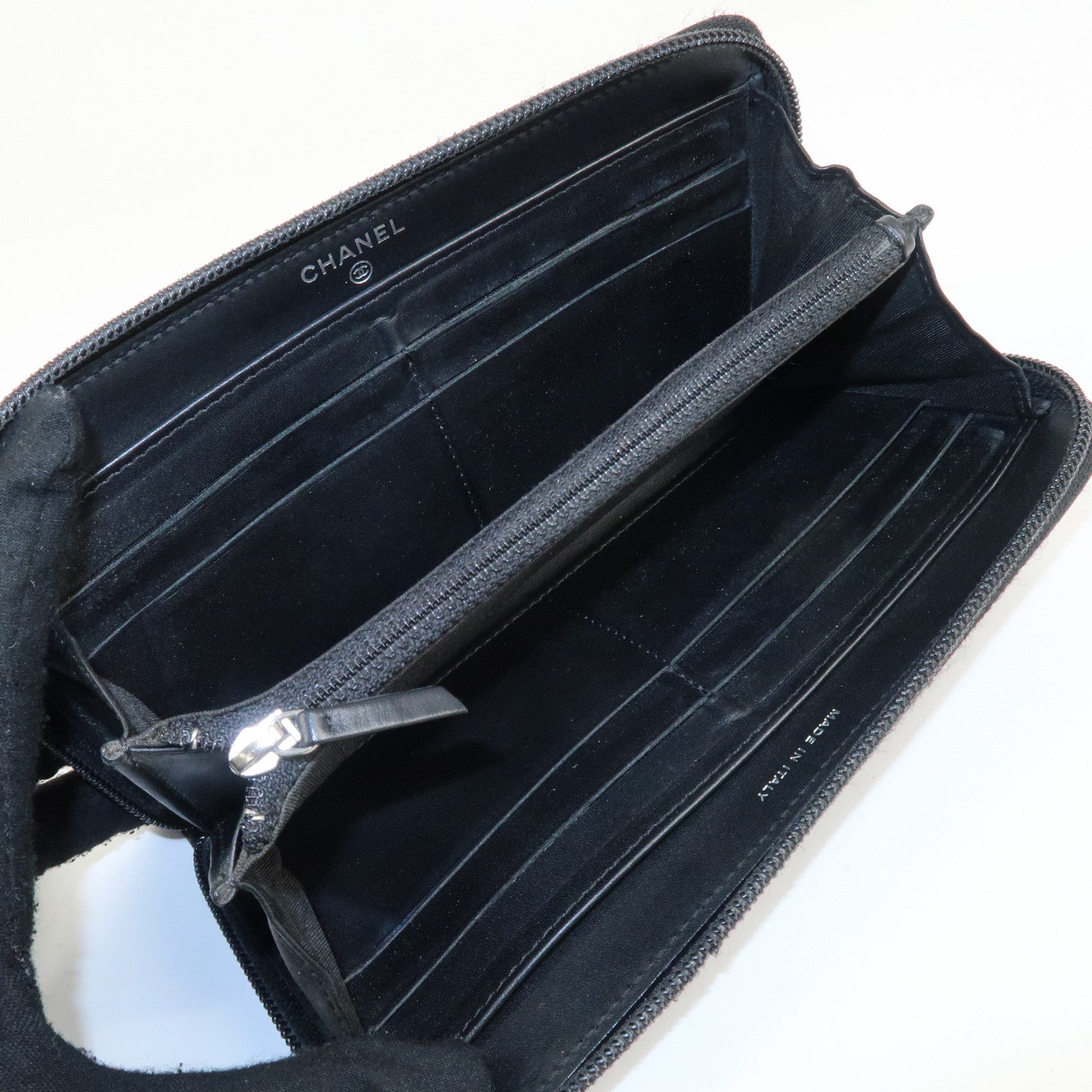 CHANEL Caviar Skin Zip Around Long Wallet Black A50071 Used