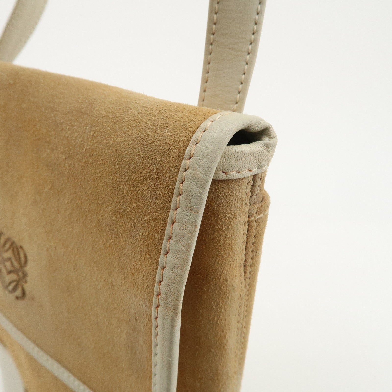 LOEWE Anagram Suede Leather Shoulder Bag Beige Ivory Used