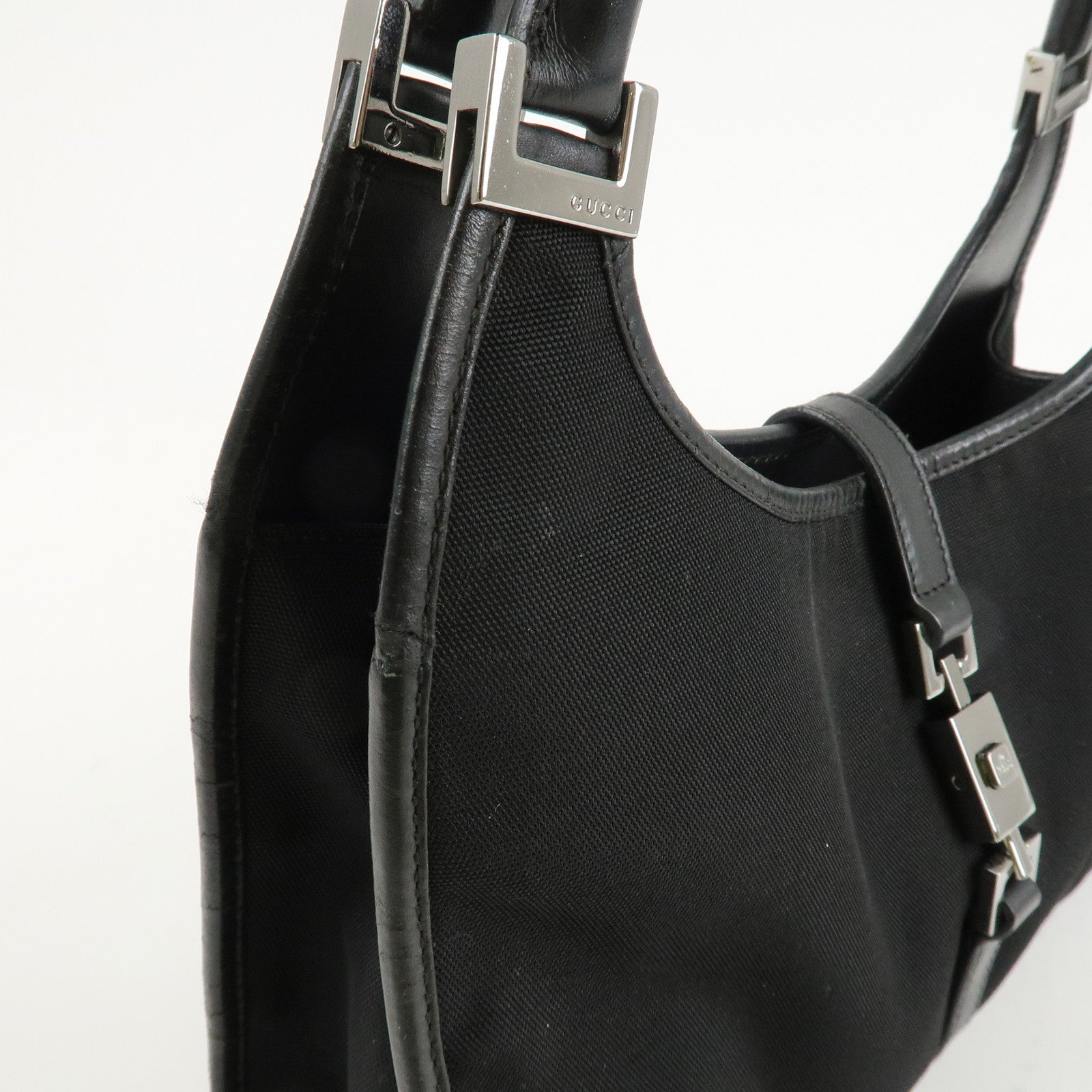 GUCCI Jackie GG Canvas Leather Shoulder Bag Black 002.1068 Used