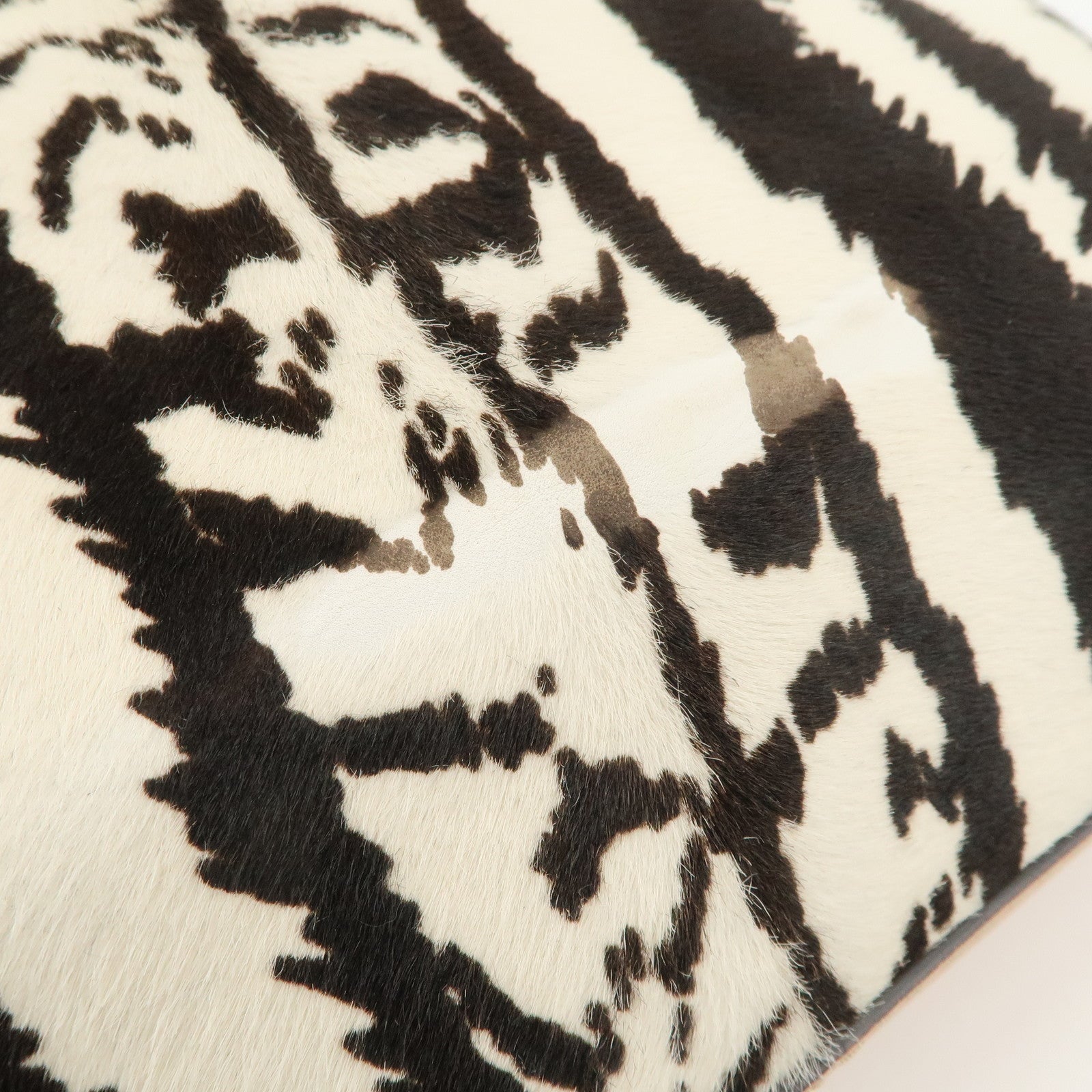 GUCCI Haraco Leather One Shoulder Bag Zebra 257026 Used