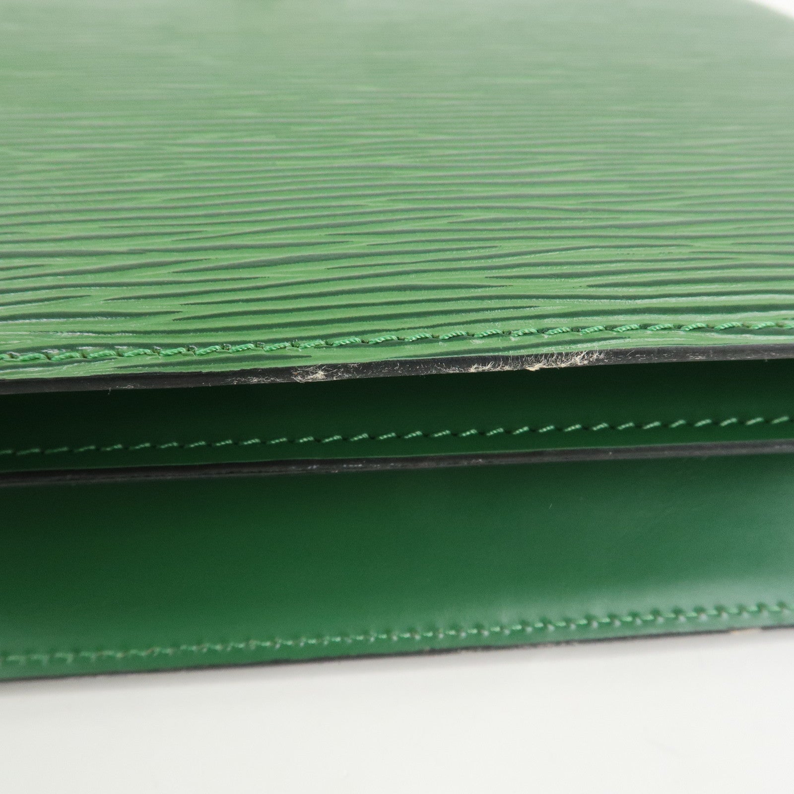 Louis Vuitton Epi Capucines Leather Shoulder Bag BorneoGreen M52344