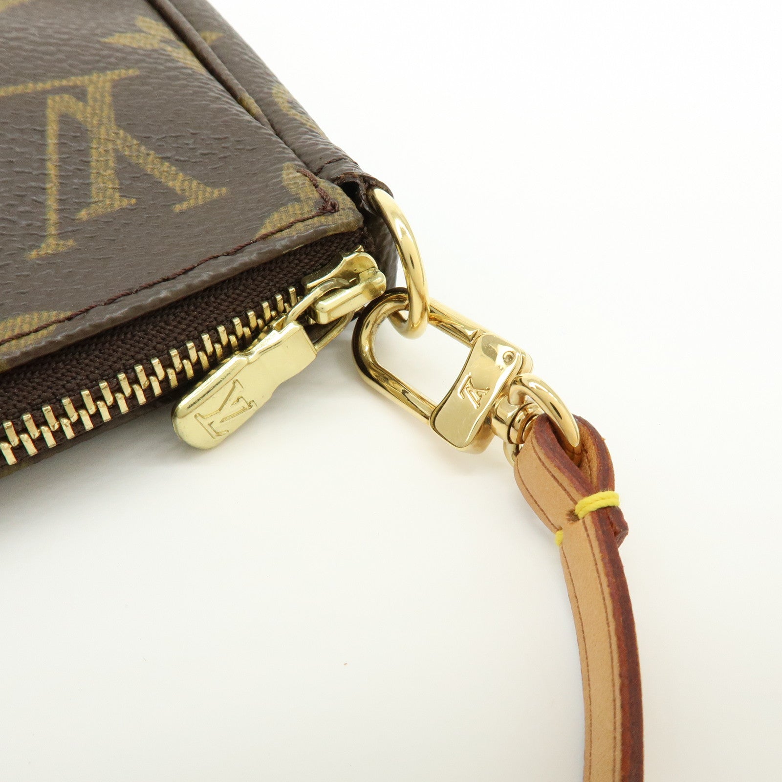 Louis Vuitton Monogram Pochette Accessoires Pouch Hand Bag M51980